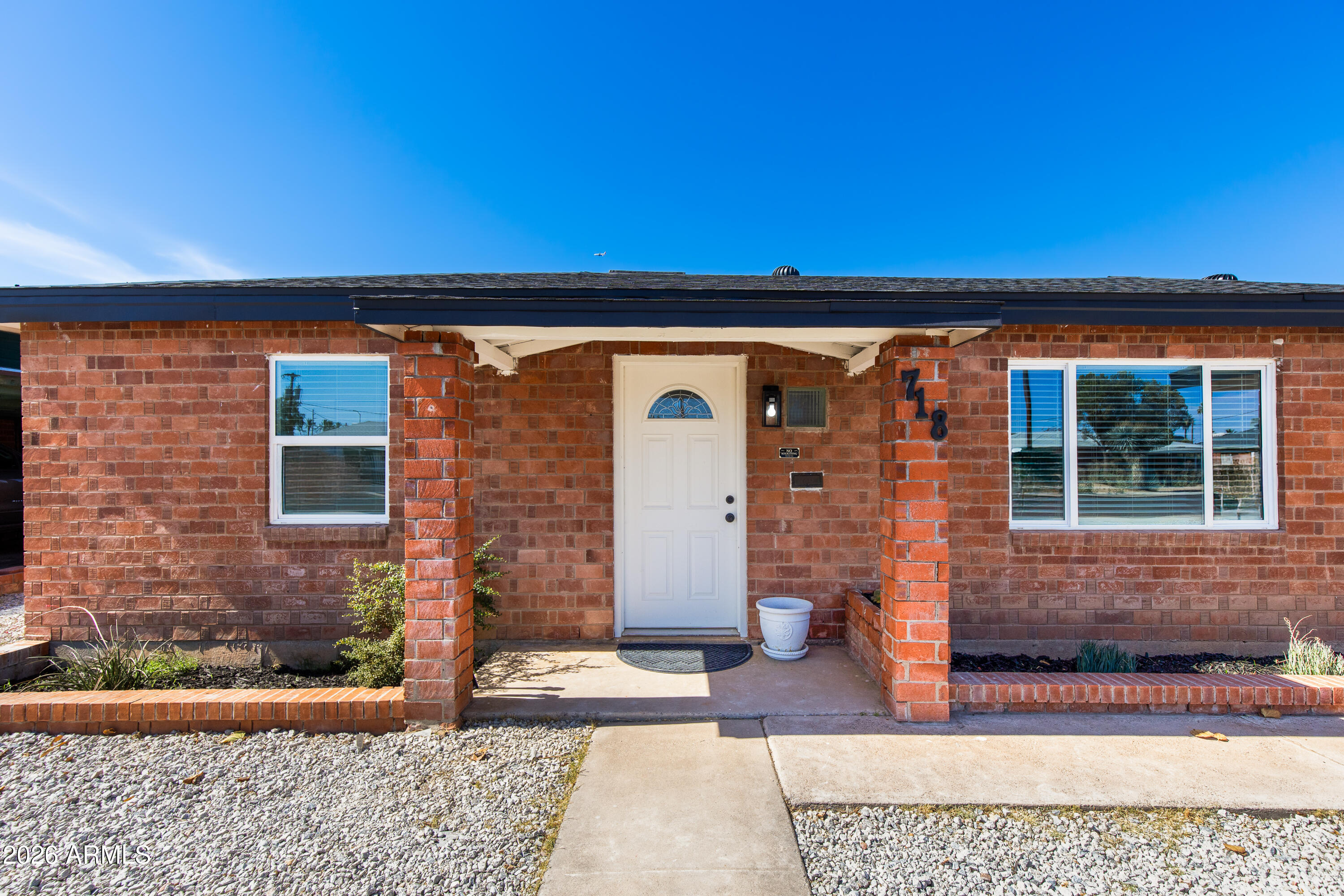 718 W 3RD Place, Mesa, AZ 85201