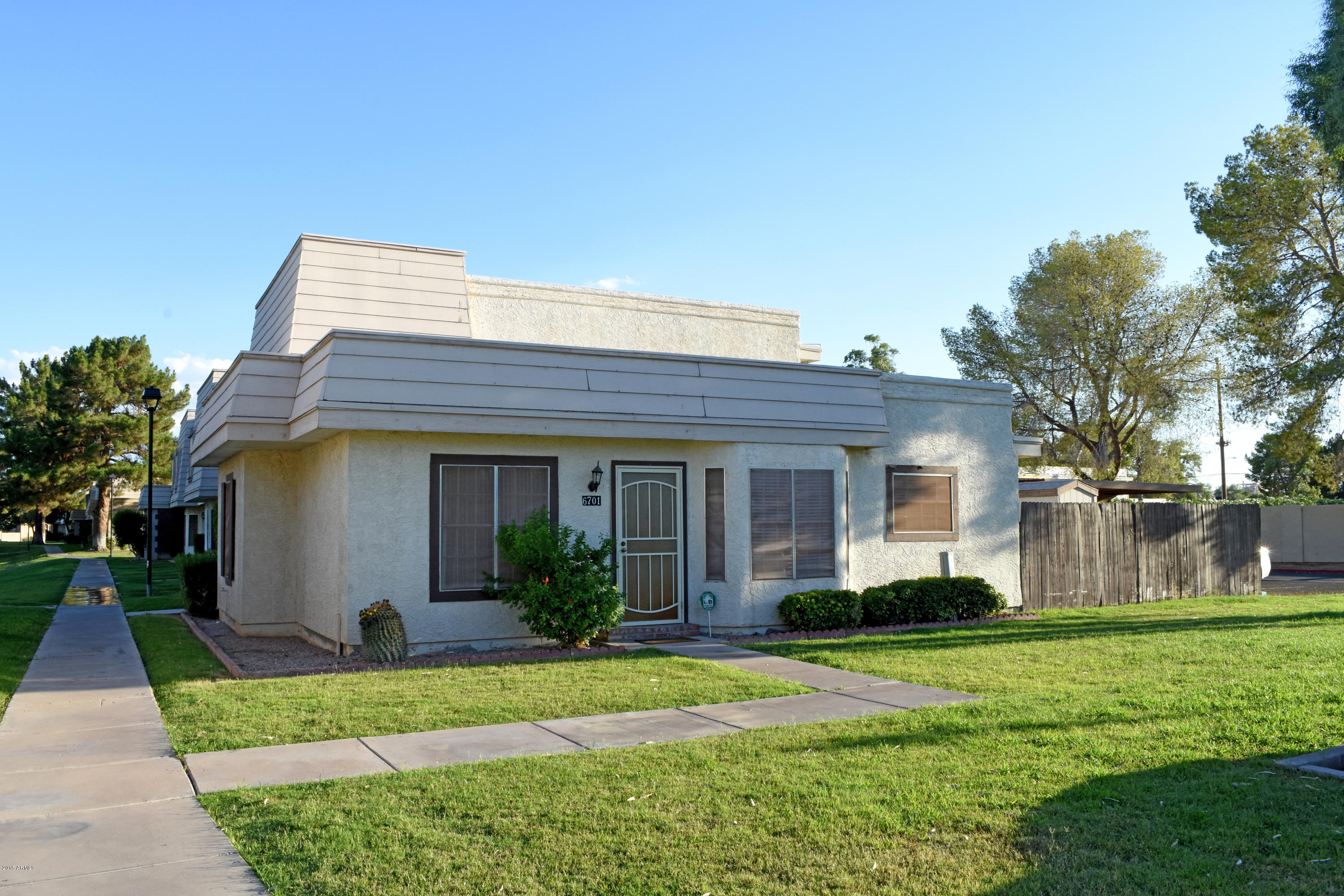 6701 S JENTILLY Lane, Tempe, AZ 85283