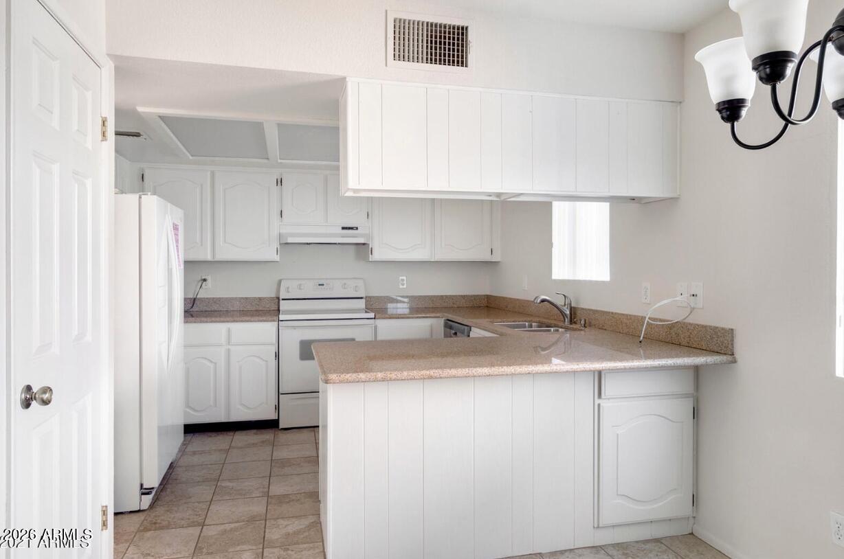12222 N PARADISE VILLAGE Parkway S 330, Phoenix, AZ 85032