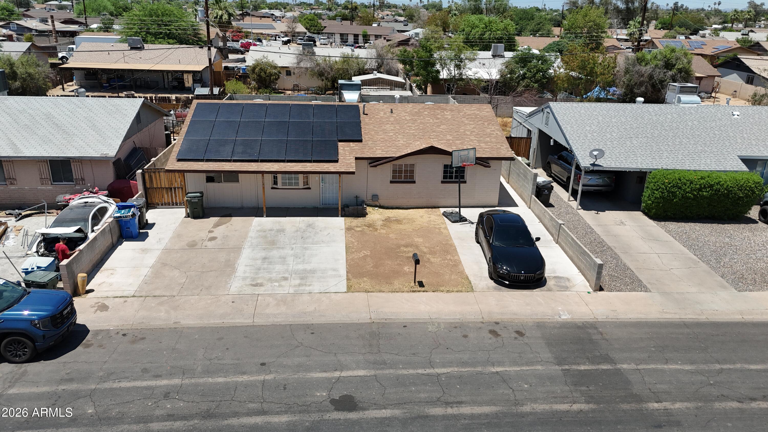 6826 W PIERSON Street, Phoenix, AZ 85033