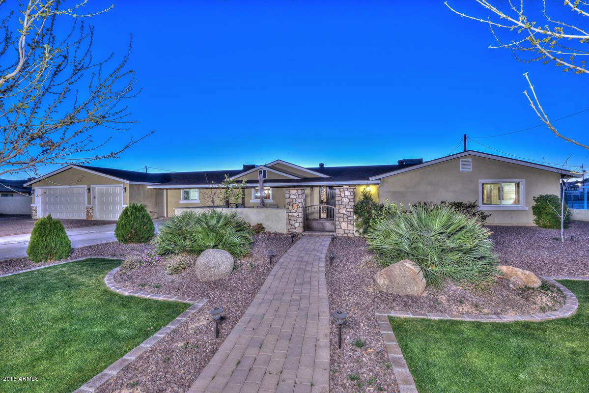 15220 N 27TH Street, Phoenix, AZ 85032