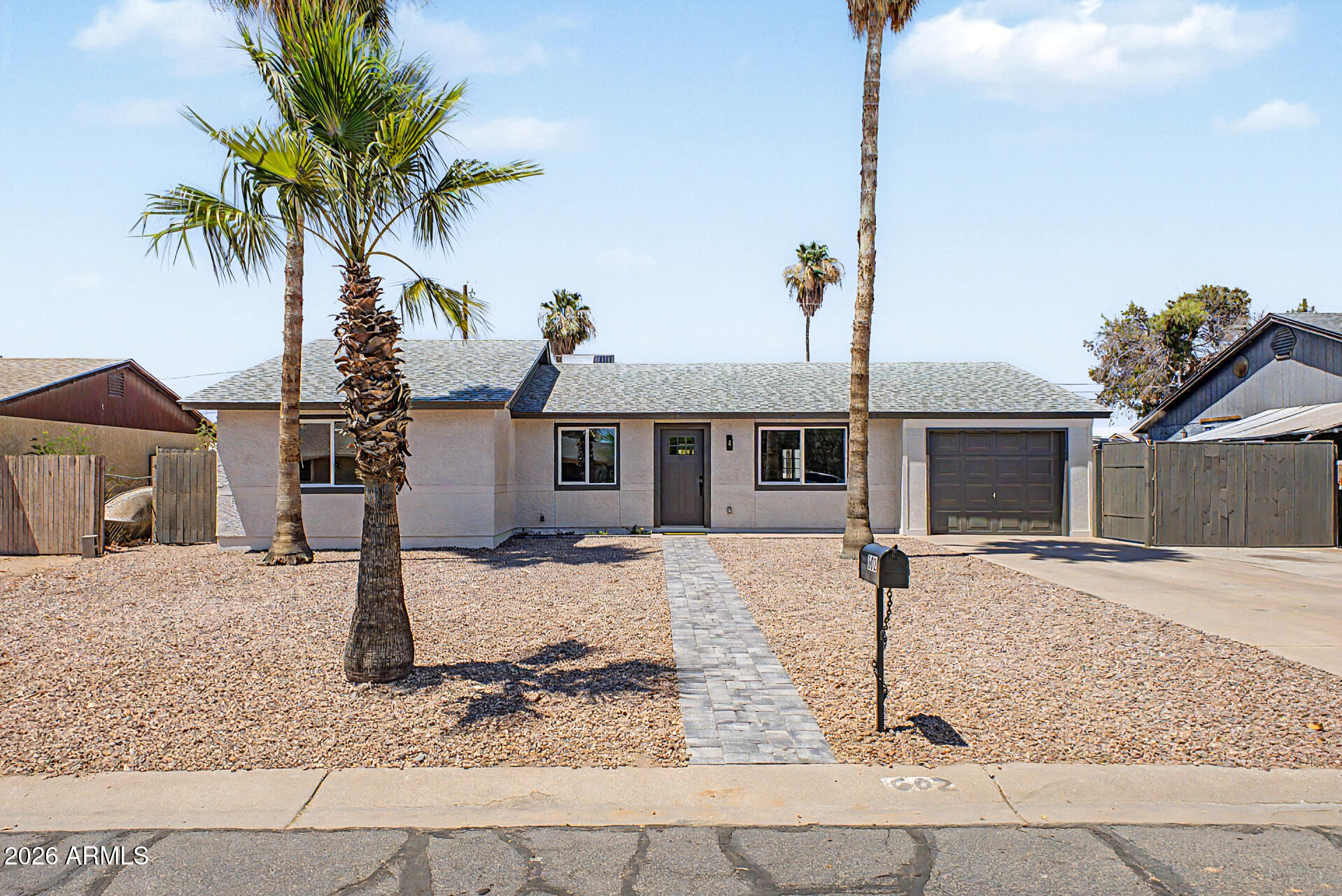 602 E OSAGE Avenue, Apache Junction, AZ 85119