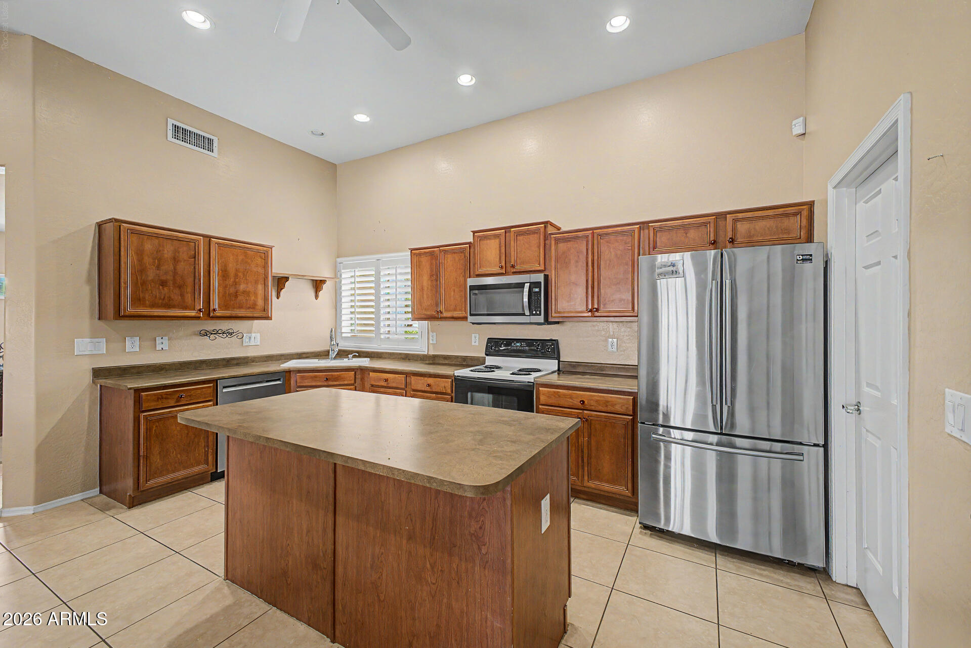 3386 E THORNTON Avenue, Gilbert, AZ 85297