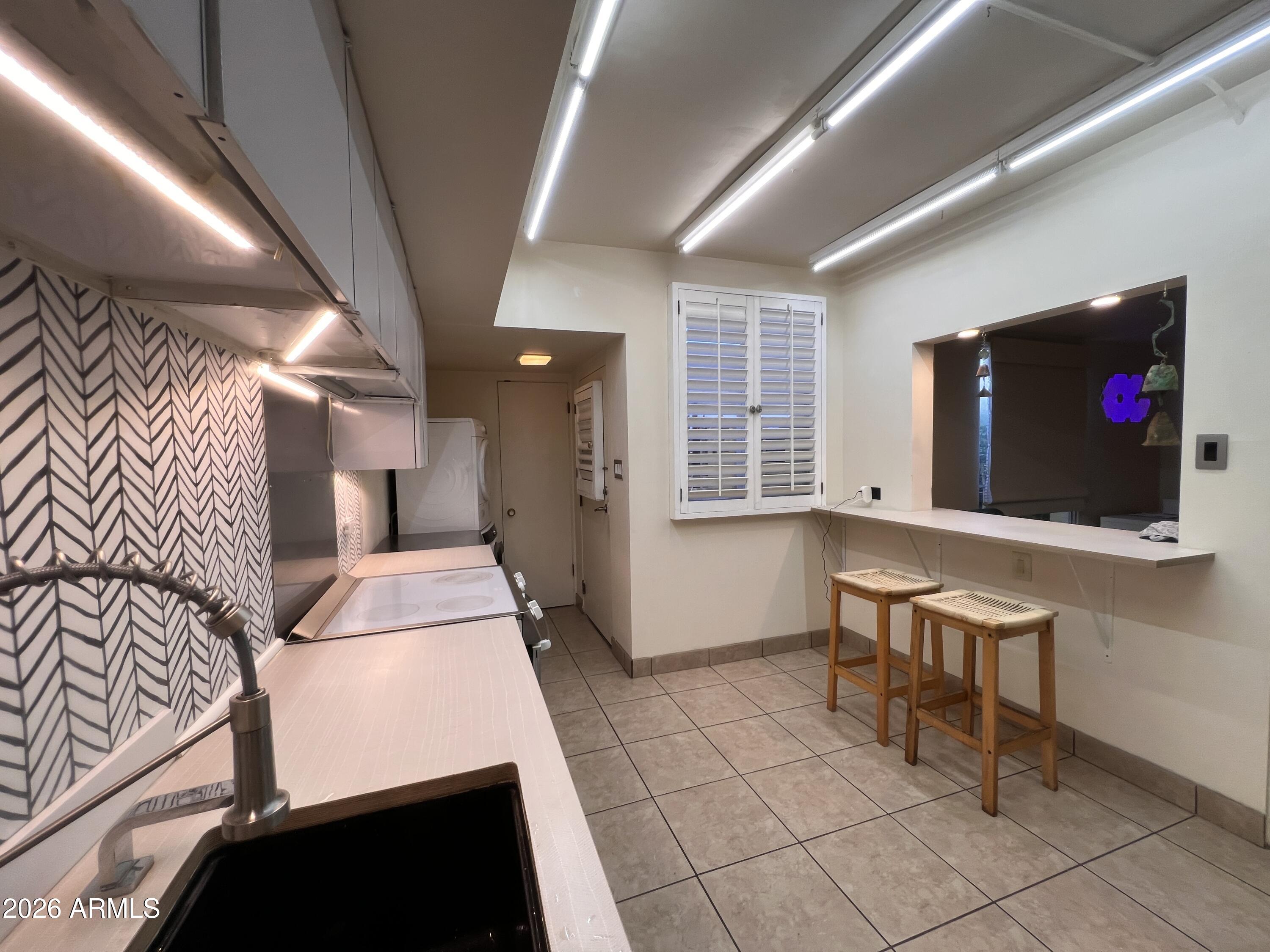 6926 E 3RD Street, Scottsdale, AZ 85251