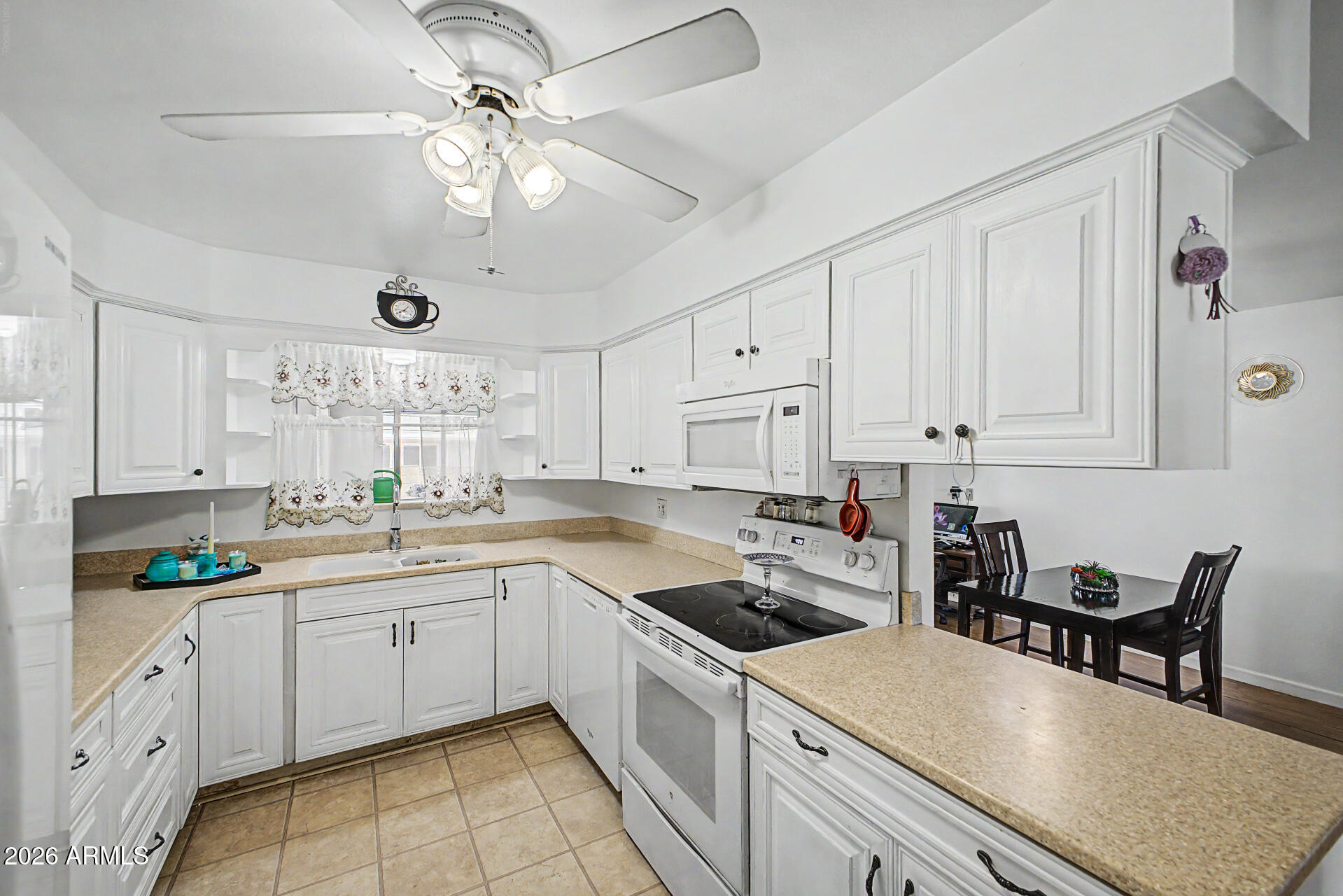 5519 E CASPER Road, Mesa, AZ 85205