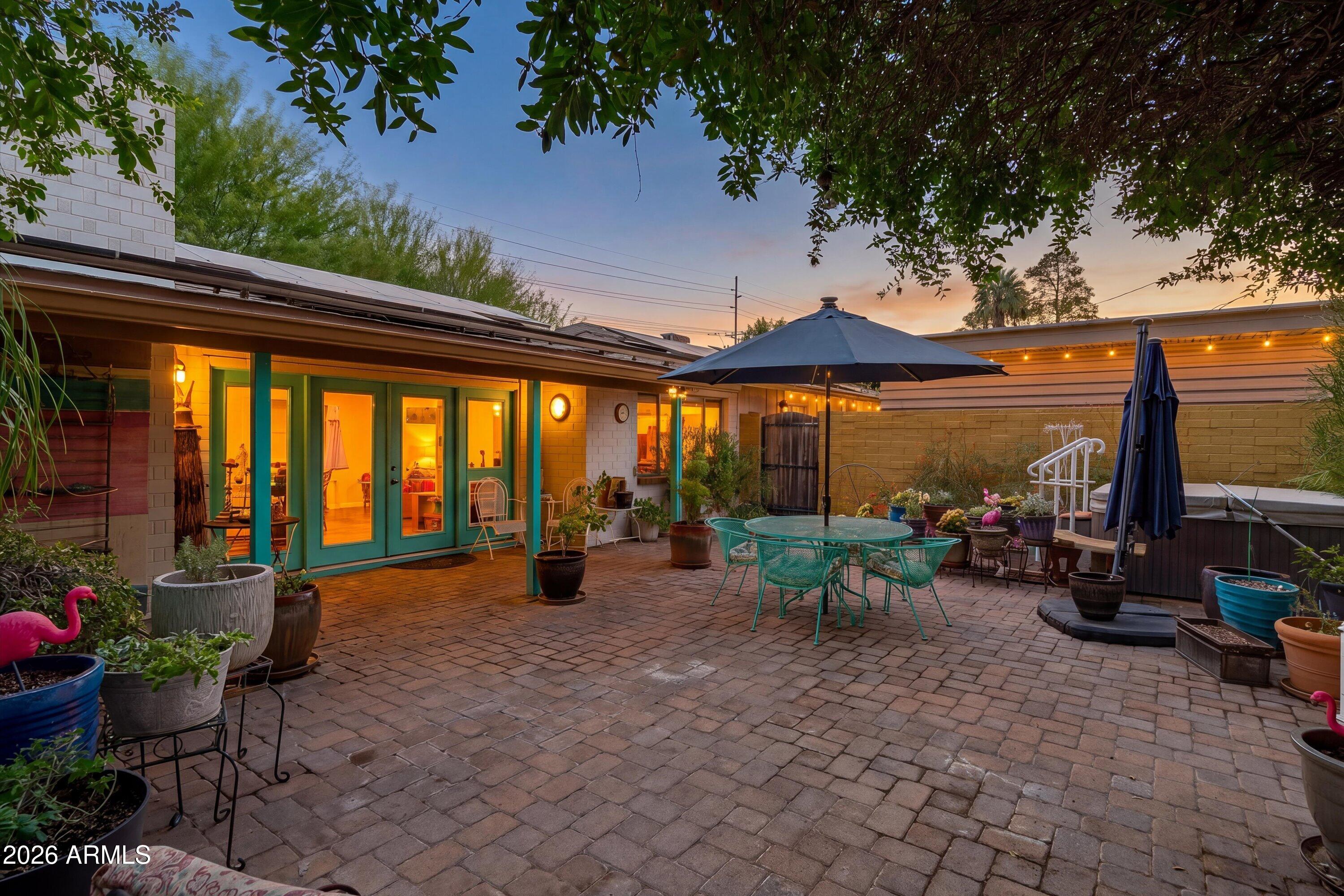 5525 N 12TH Street, Phoenix, AZ 85014