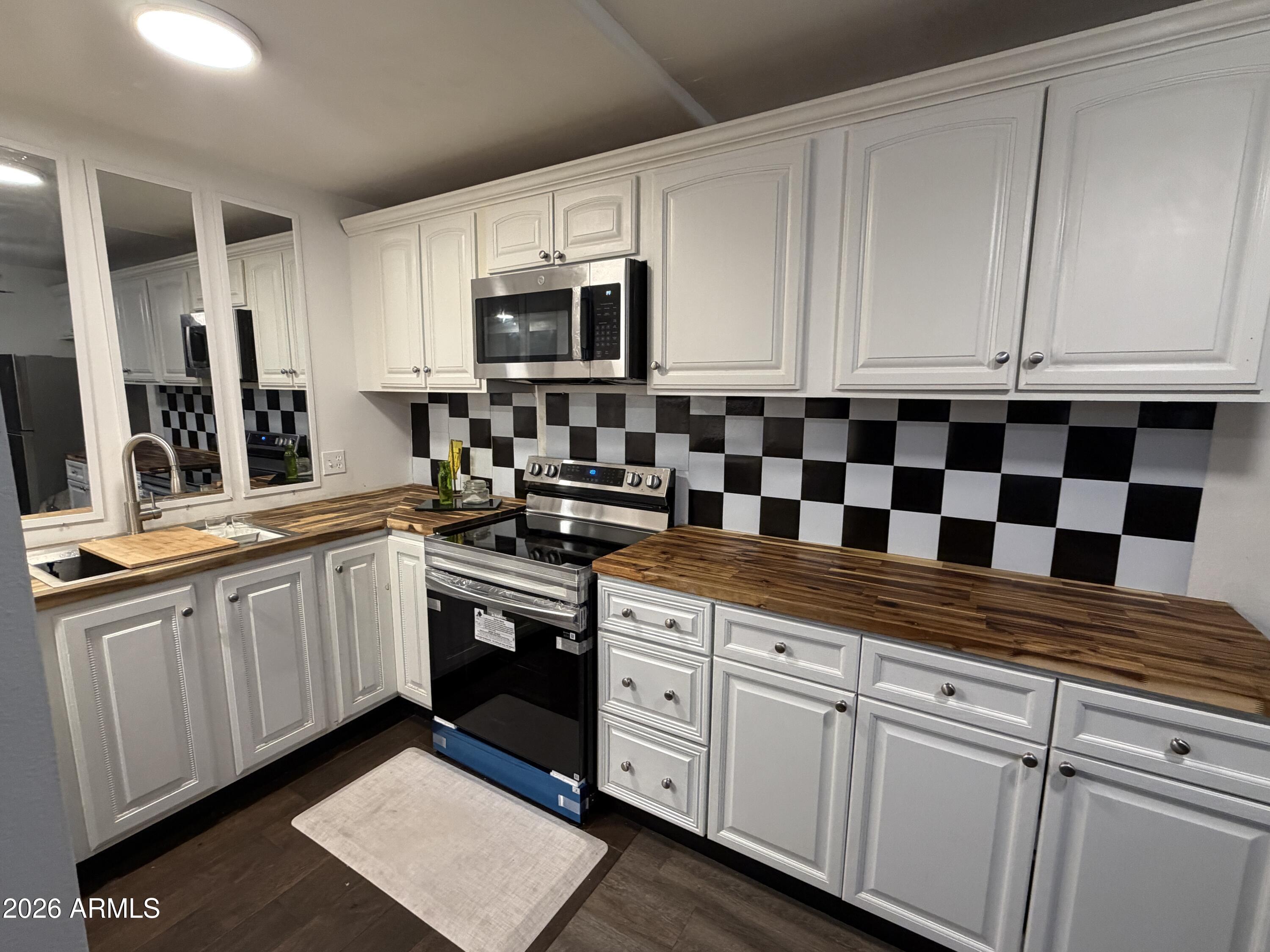 700 W UNIVERSITY Drive 122, Tempe, AZ 85281
