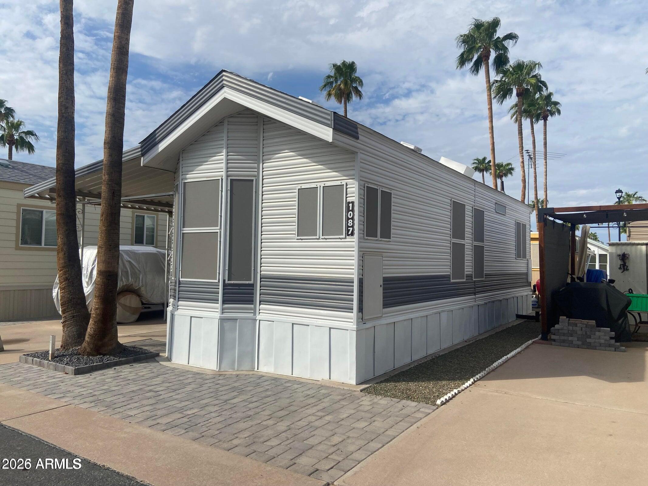 1087 S SHOSHONE Drive 87, Apache Junction, AZ 85119