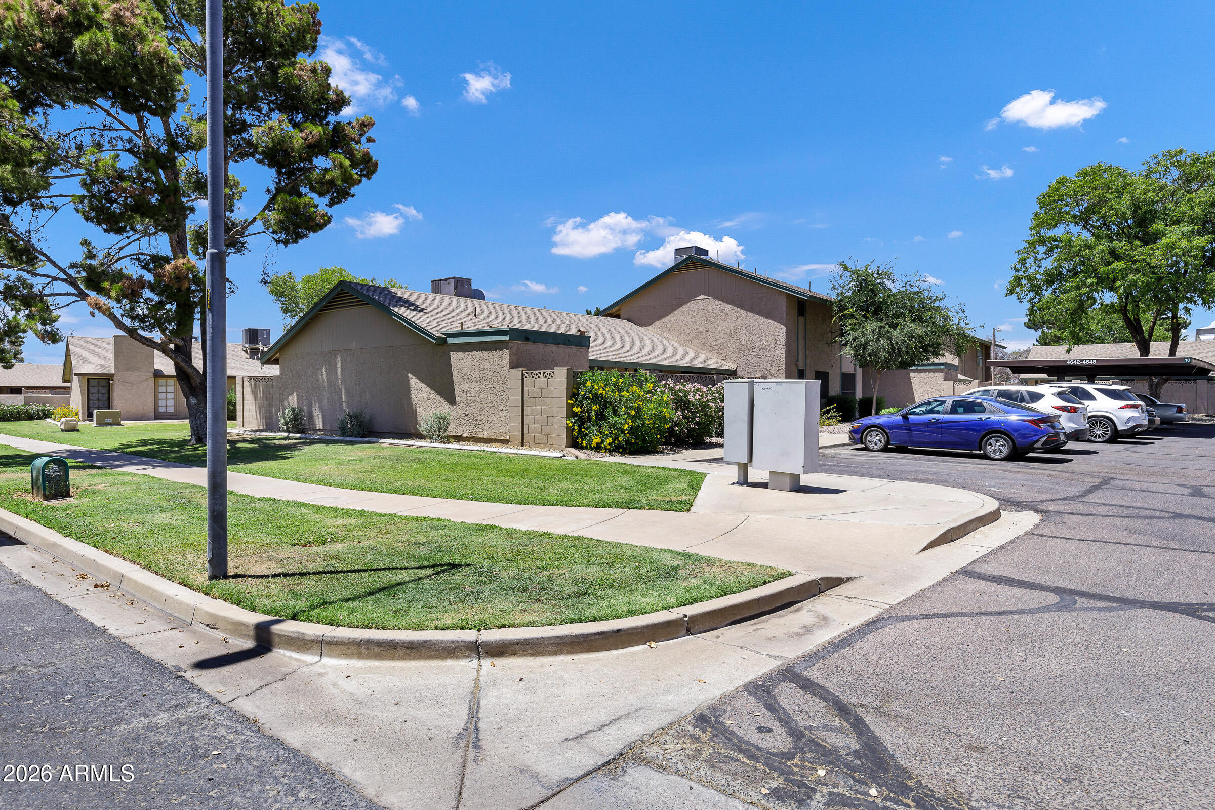 4648 W CONTINENTAL Drive, Glendale, AZ 85308