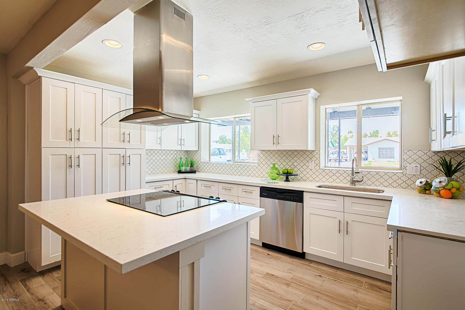 4329 E HUBBELL Street, Phoenix, AZ 85008
