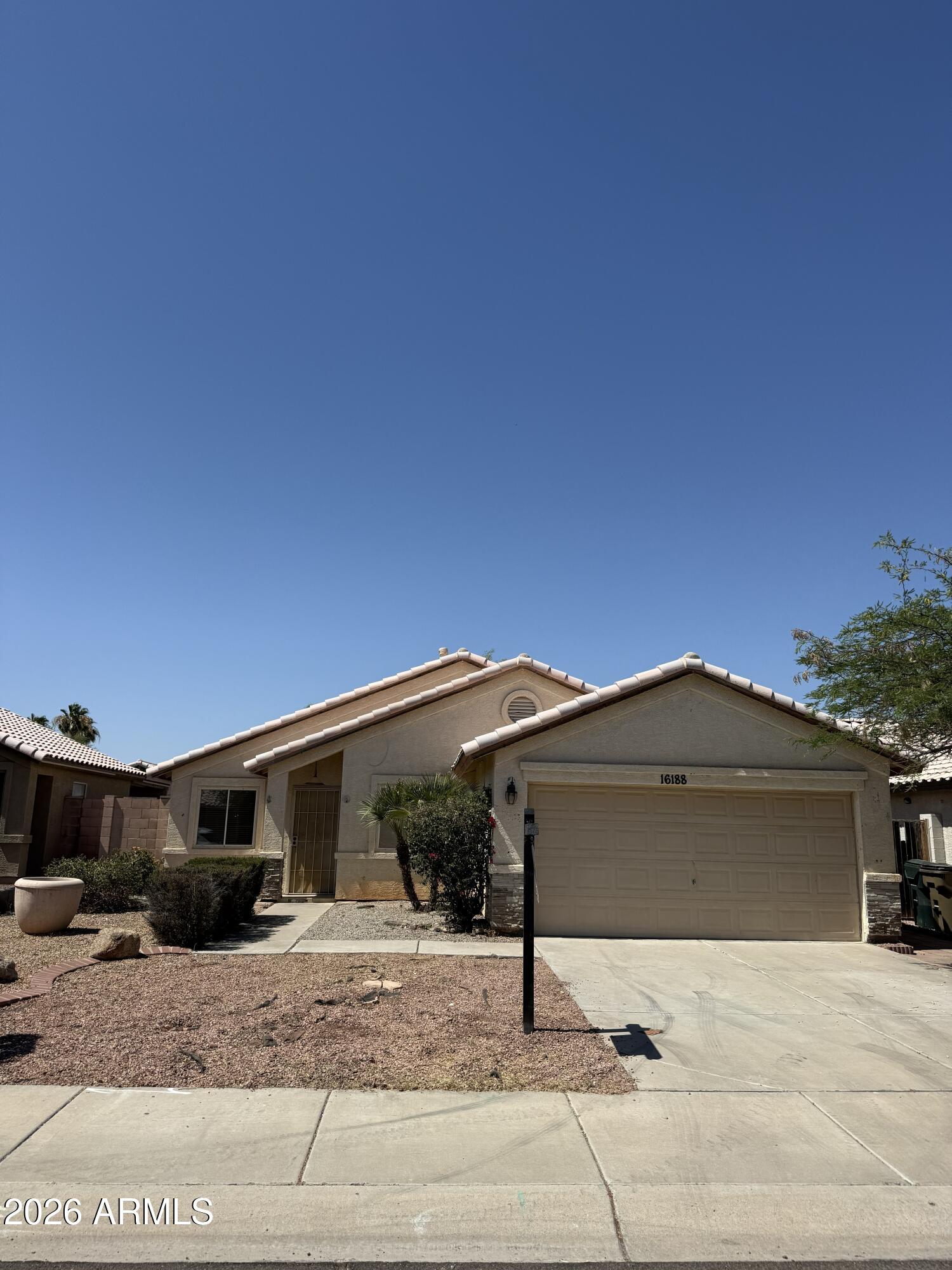 16188 W MESQUITE Drive, Goodyear, AZ 85338