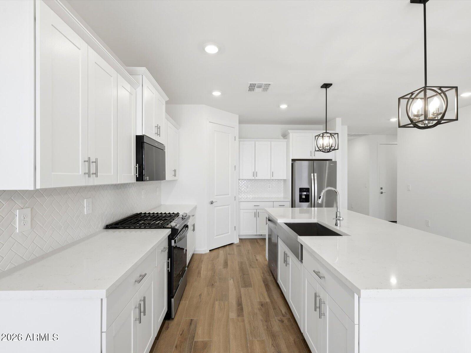 2569 E VINTAGE Drive, San Tan Valley, AZ 85143