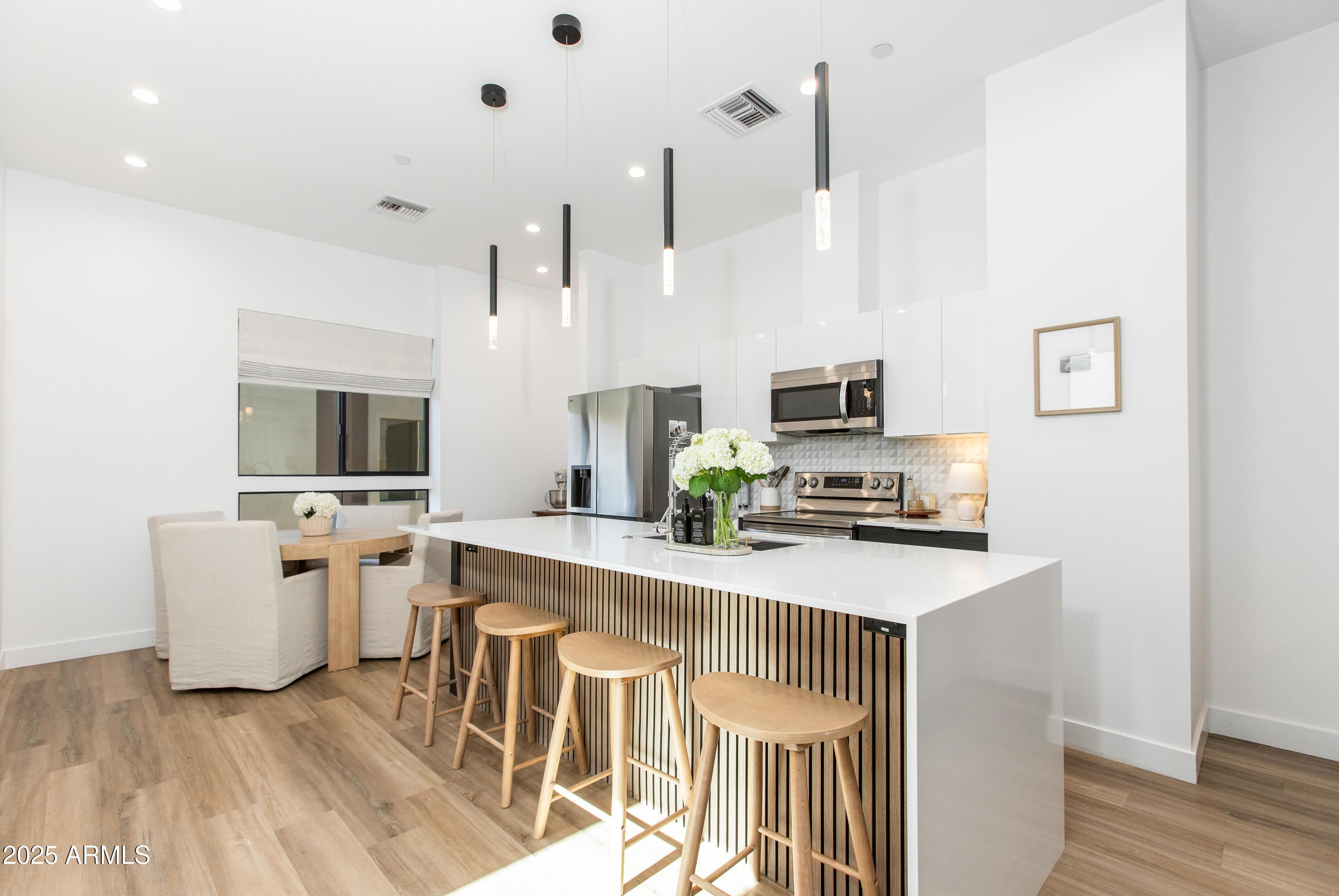 4220 N 32nd Street Unit 37, Phoenix, AZ 85018