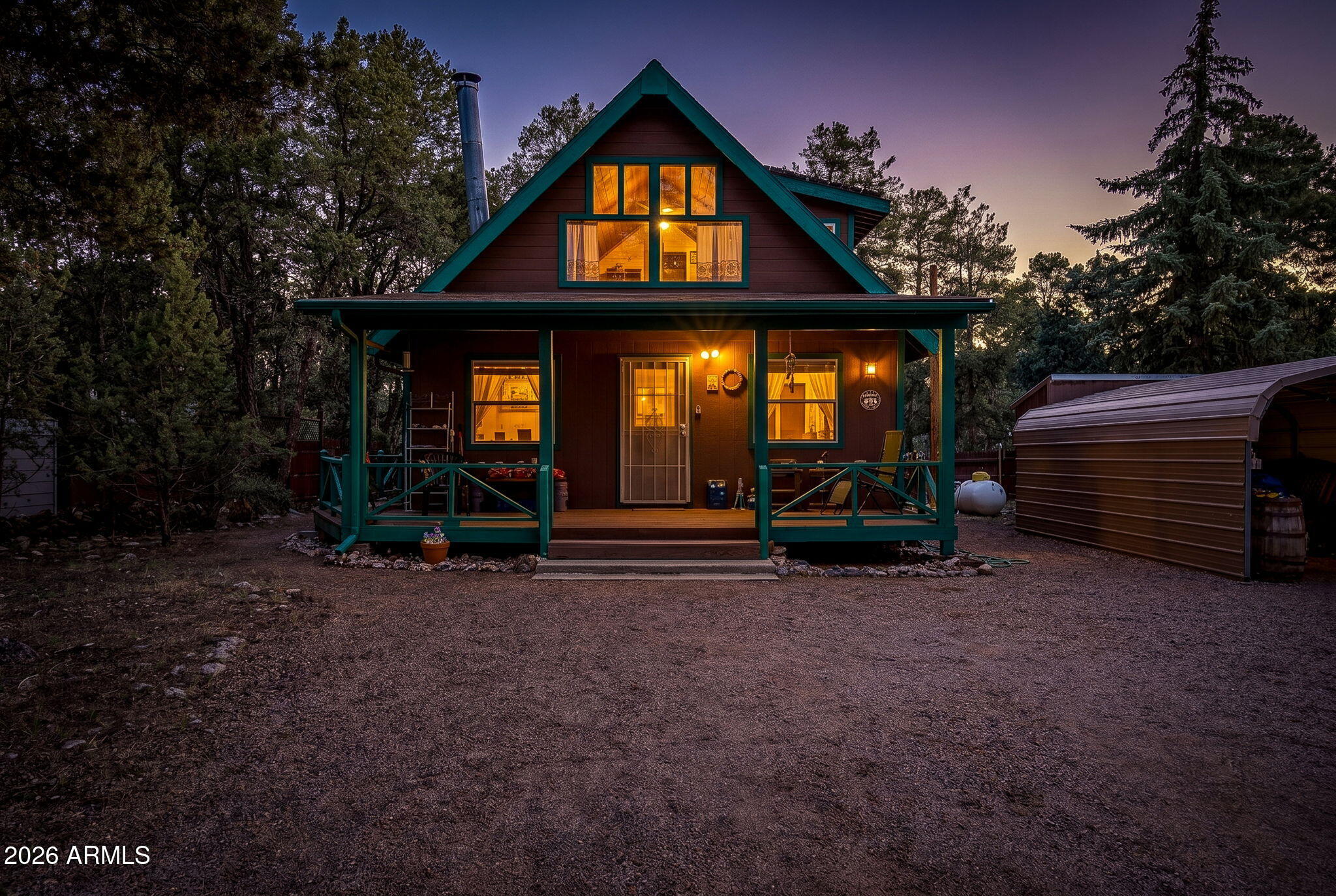 2118 BLUEJAY Road, Overgaard, AZ 85933