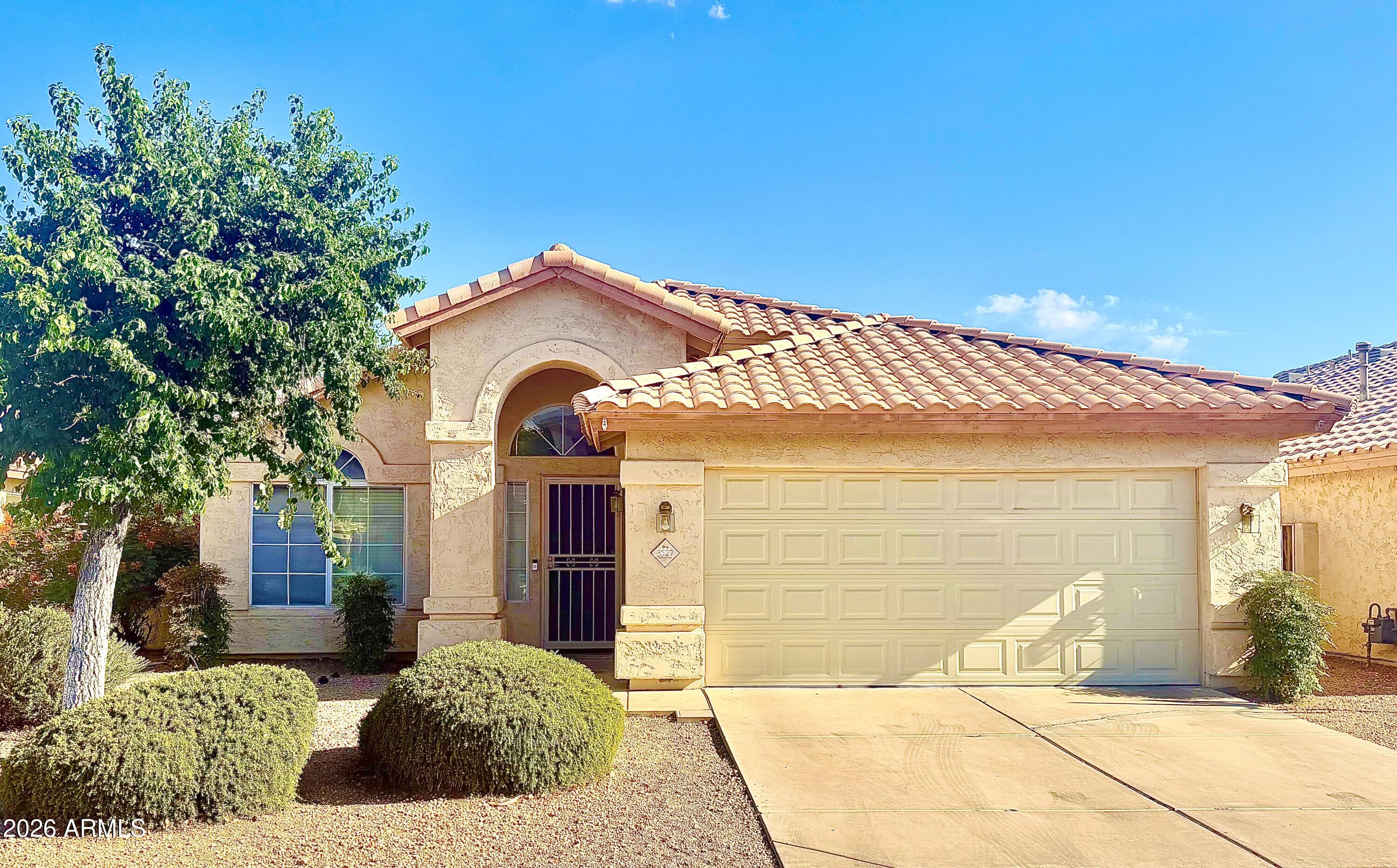 3527 E KRISTAL Way, Phoenix, AZ 85050