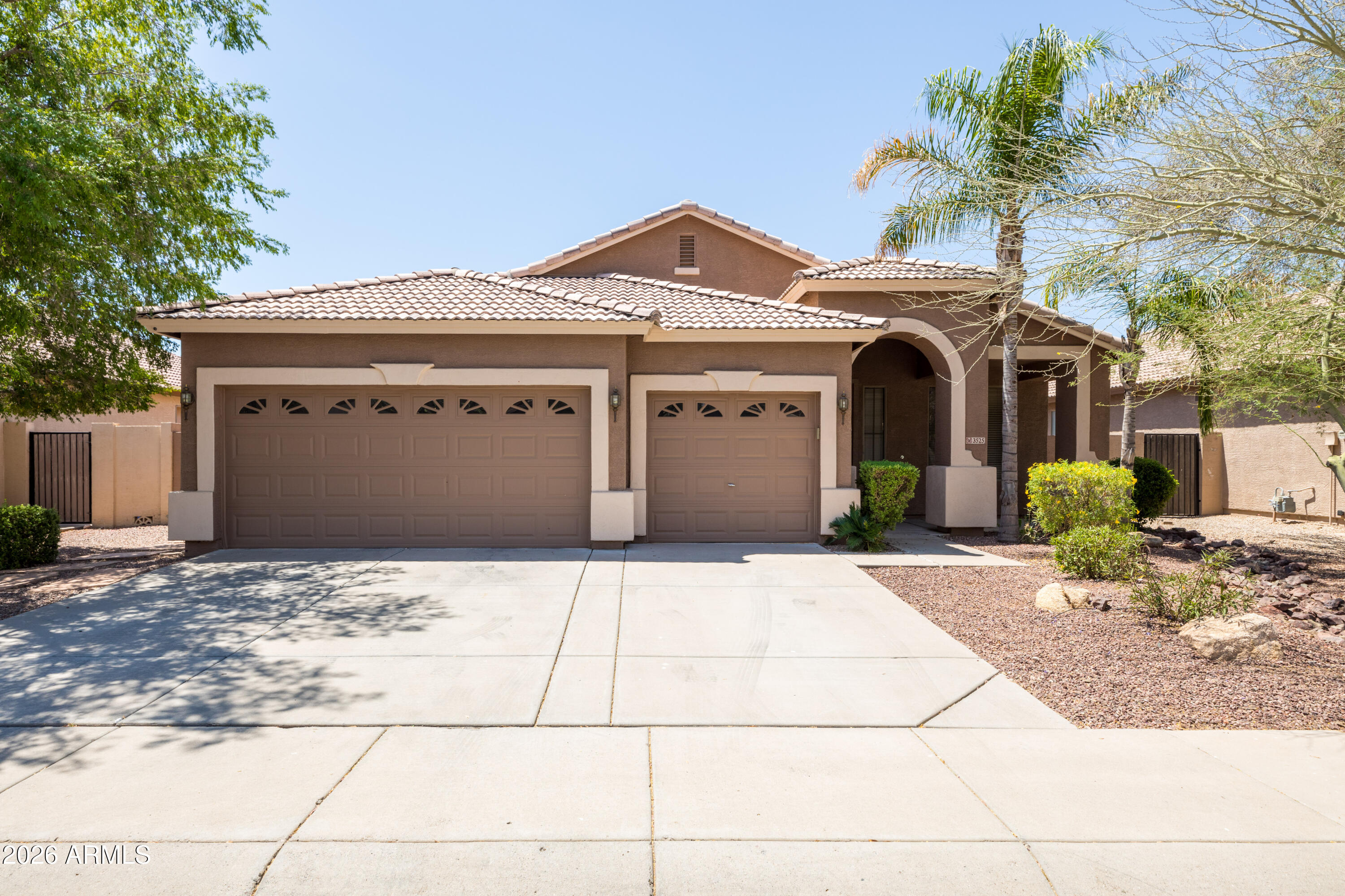 3525 W Quail Track Drive, Phoenix, AZ 85083