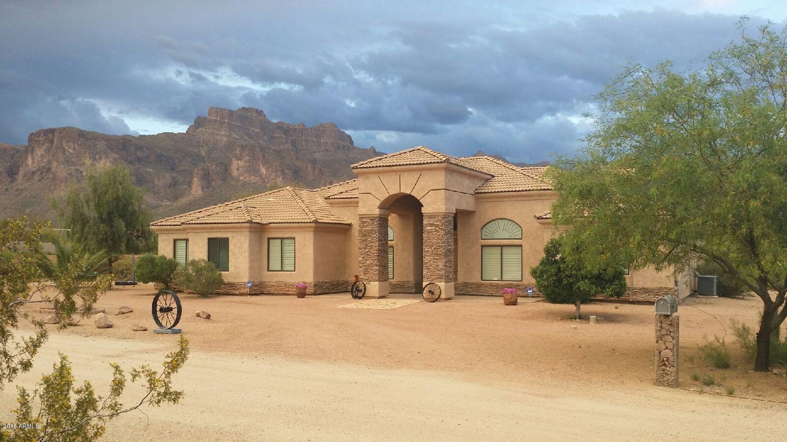 529 S VAL VISTA Road, Apache Junction, AZ 85119