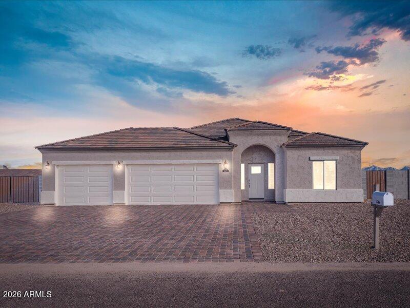 8611 W MISSION HILLS Drive, Arizona City, AZ 85123