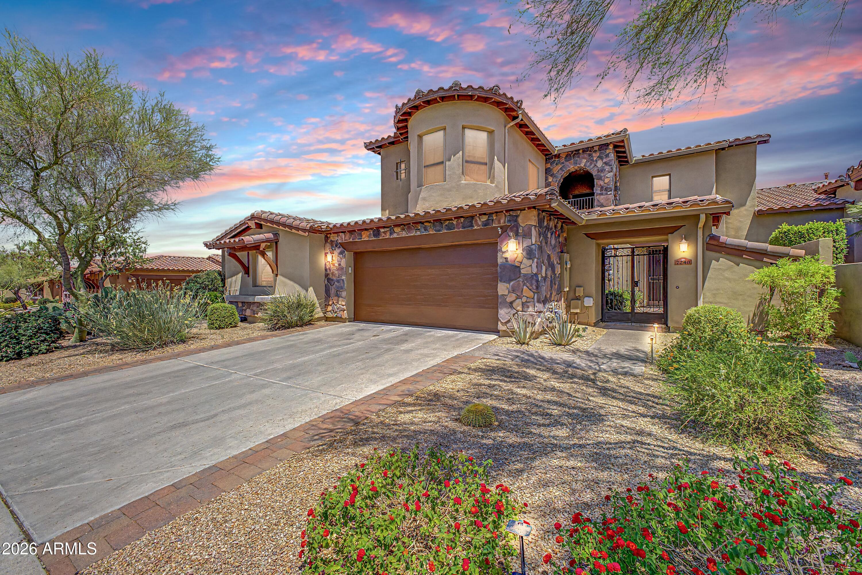 7240 E AURORA Drive, Scottsdale, AZ 85266