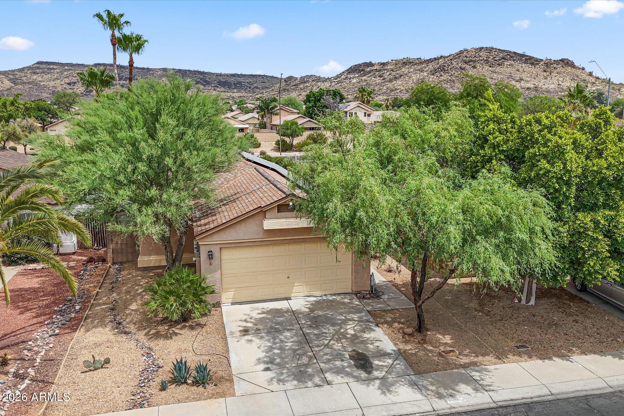 4052 W VILLA LINDA Drive, Glendale, AZ 85310