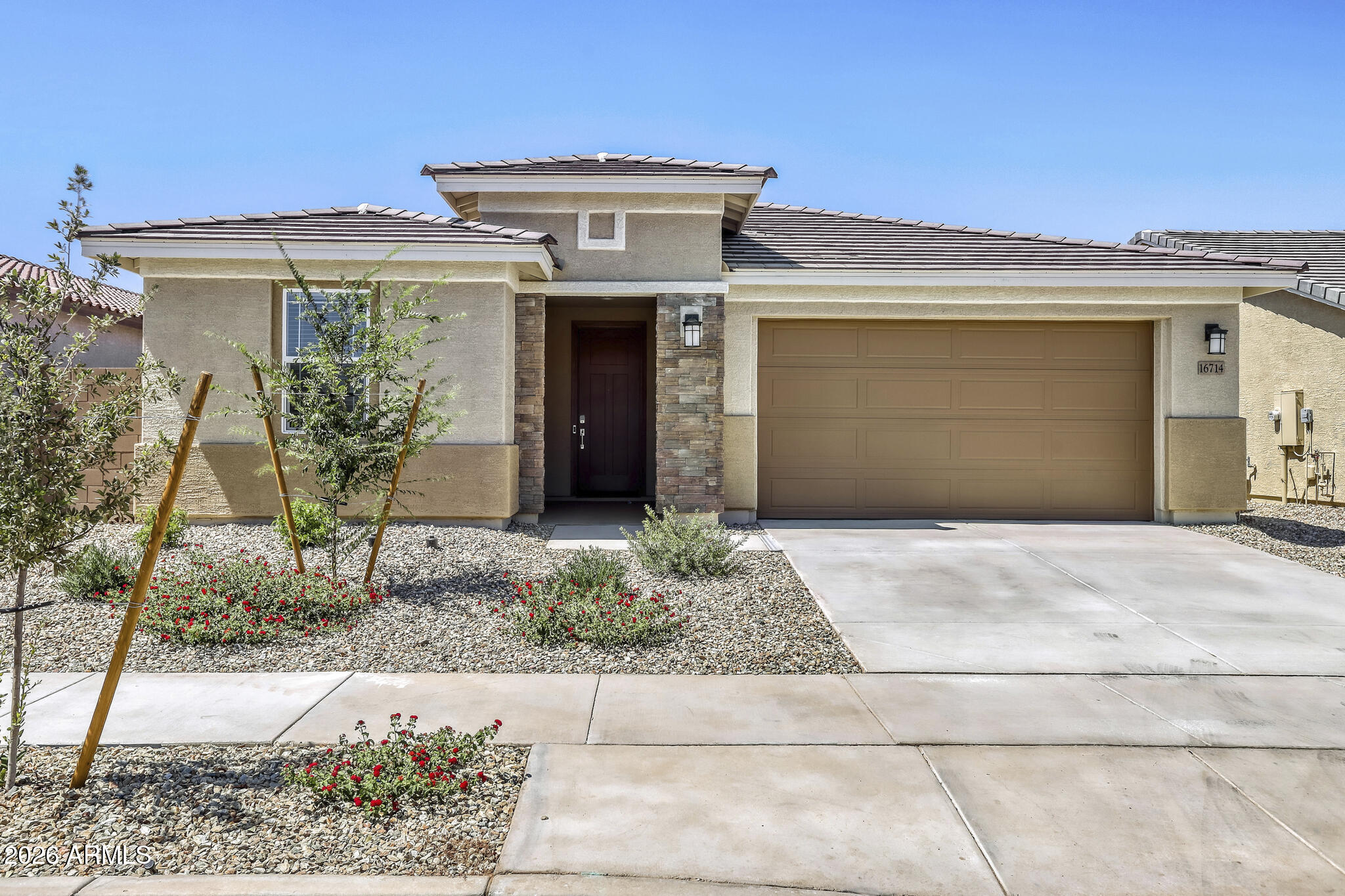 16714 W BUCKSKIN Trail, Surprise, AZ 85387