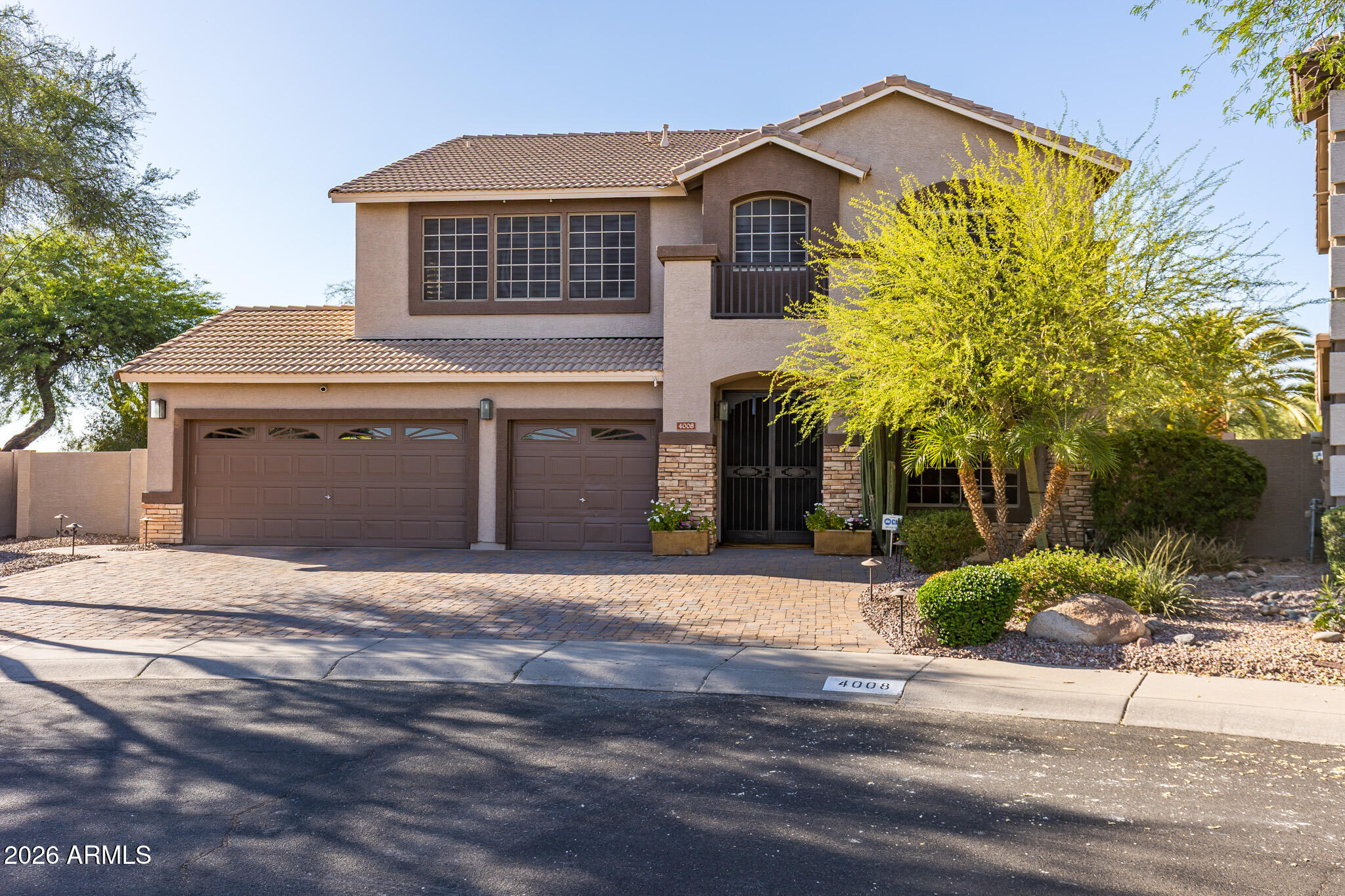4008 E LARIAT Lane, Phoenix, AZ 85050