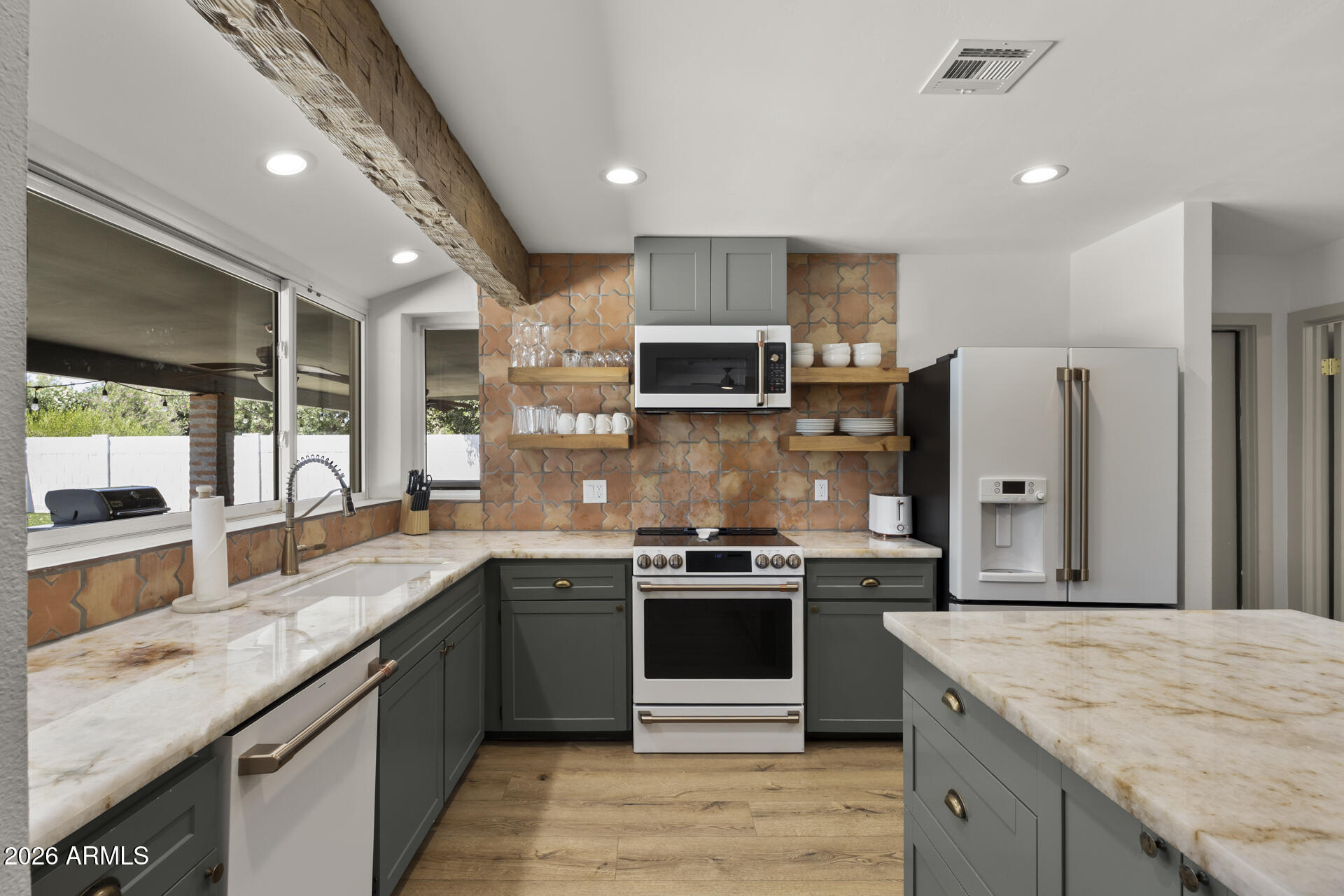 5449 E LARKSPUR Drive, Scottsdale, AZ 85254