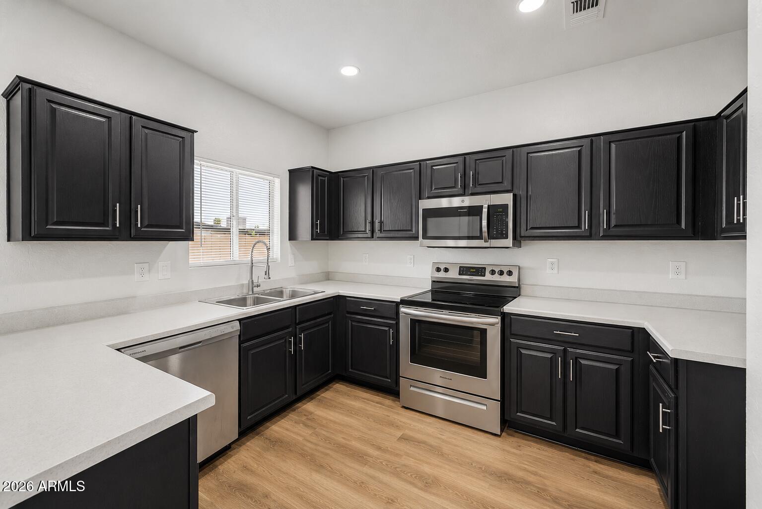 3831 W OREGON Avenue, Phoenix, AZ 85019
