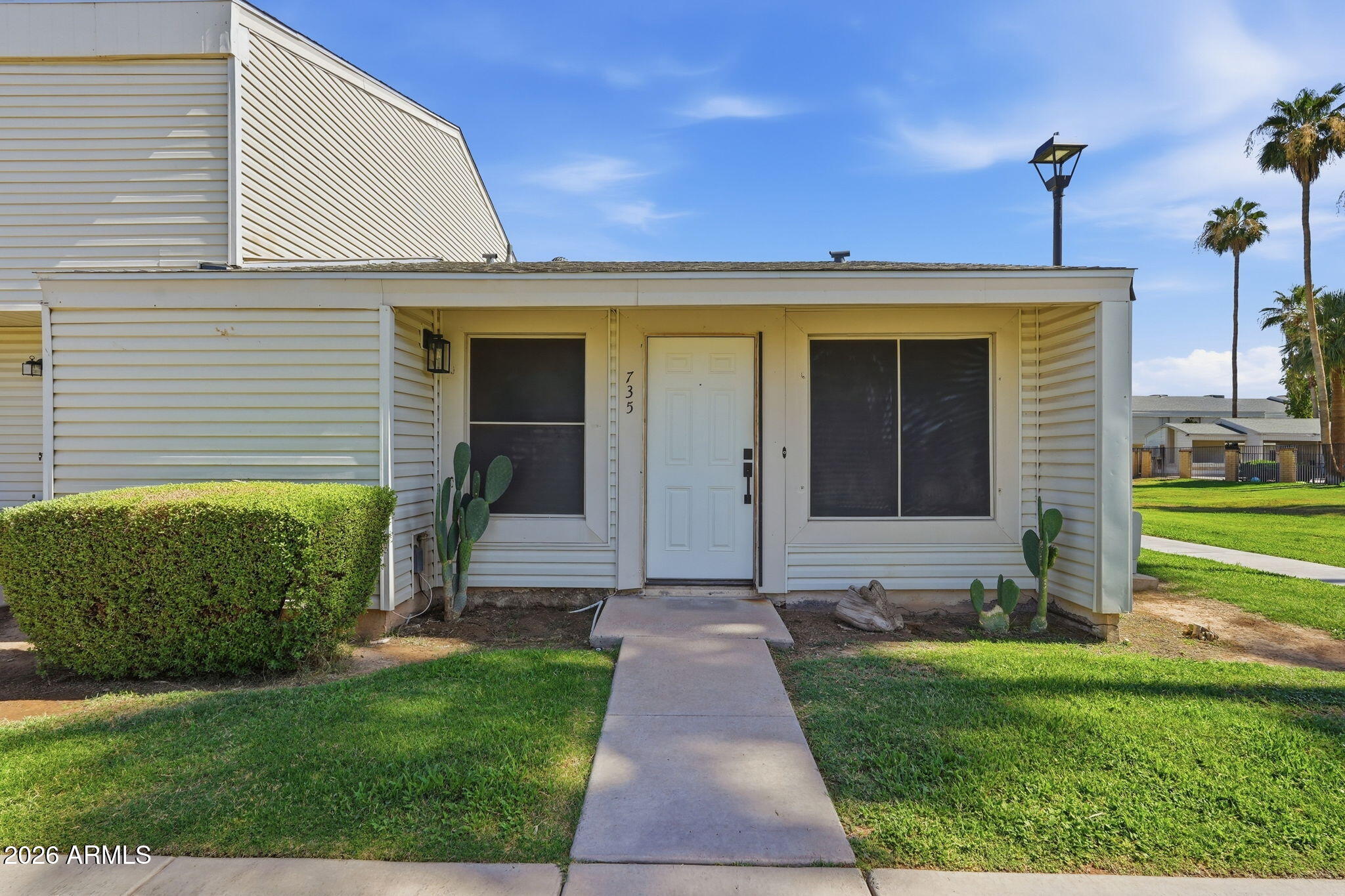 735 E VAUGHN Drive, Tempe, AZ 85283