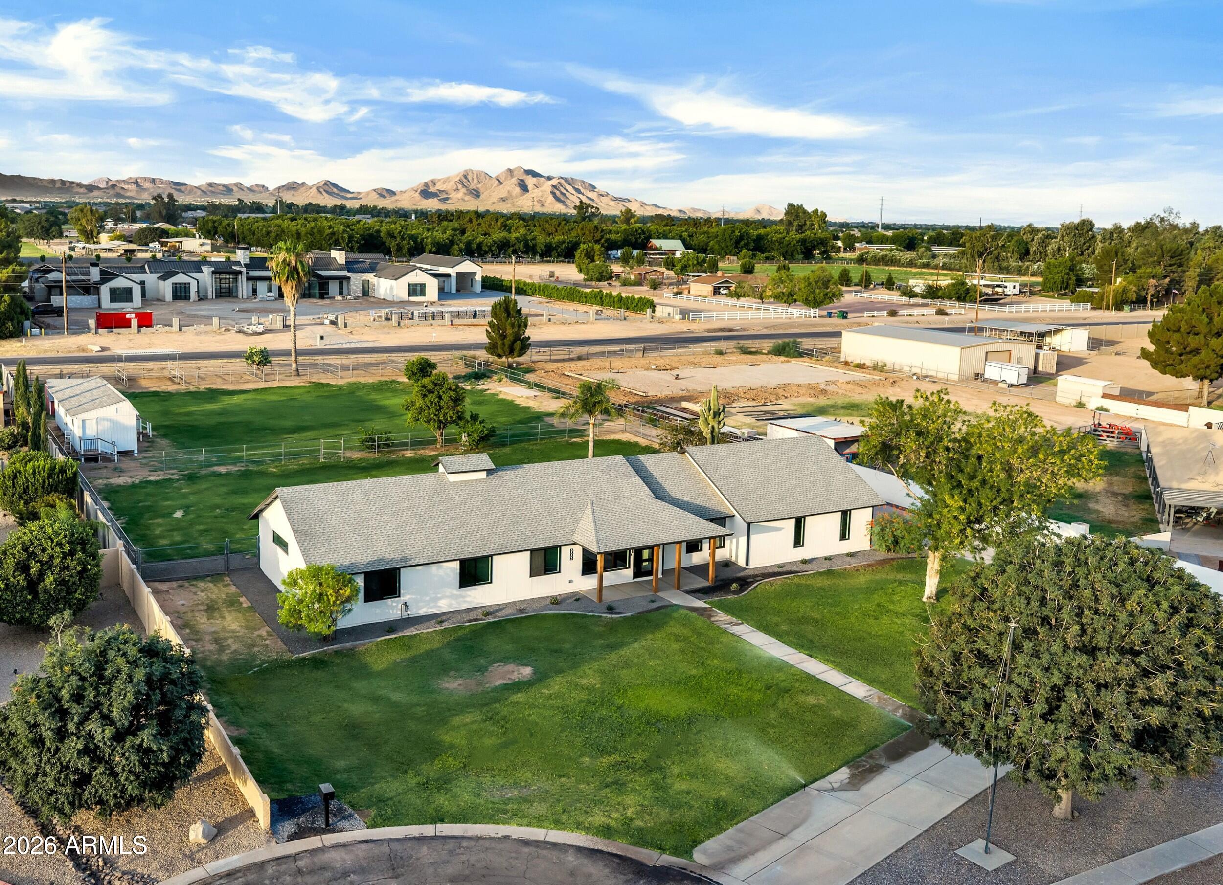 8663 E WINNSTON Circle, Mesa, AZ 85212