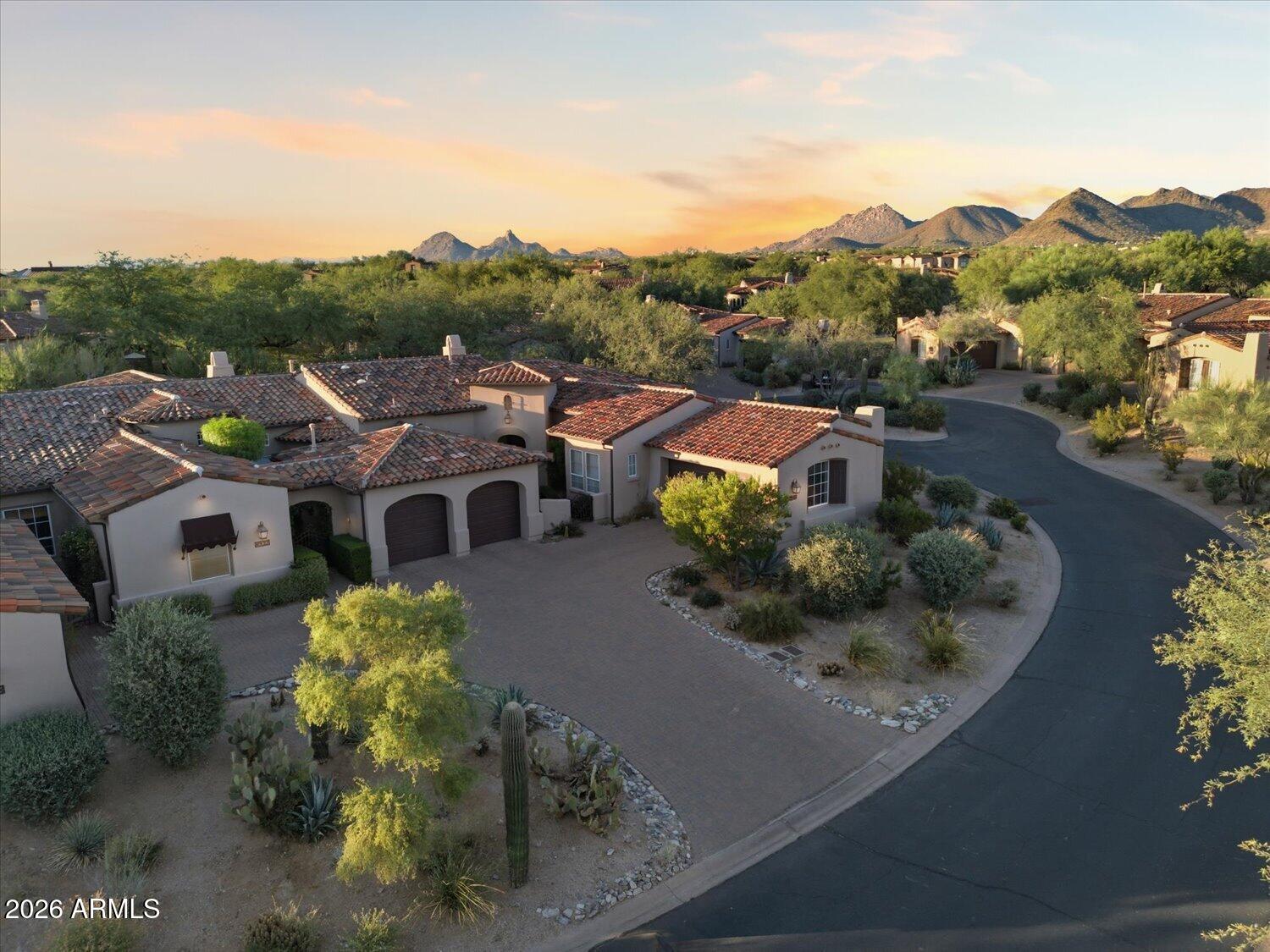8932 E MOUNTAIN SPRING Road, Scottsdale, AZ 85255
