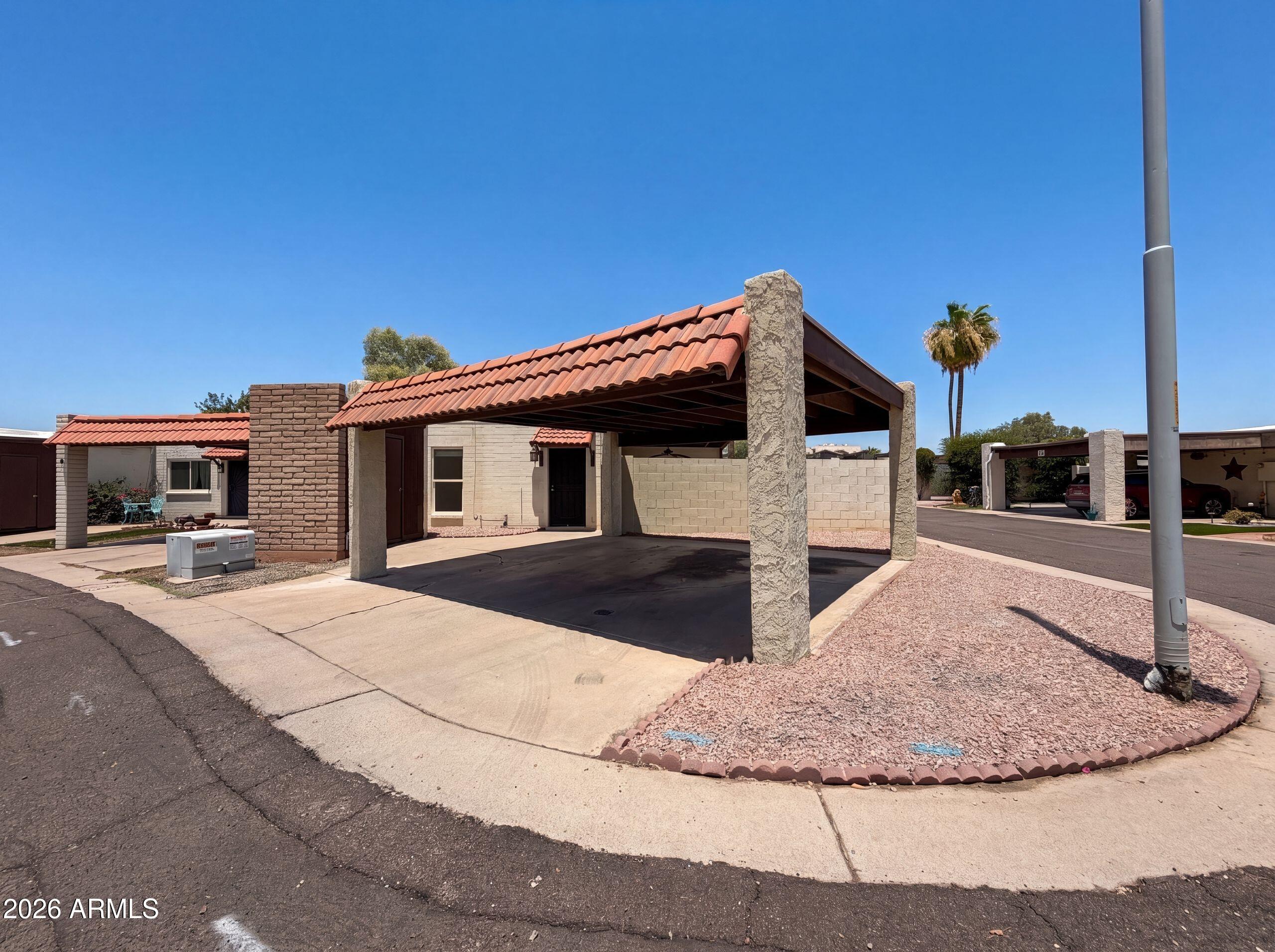 1725 N DATE 70, Mesa, AZ 85201