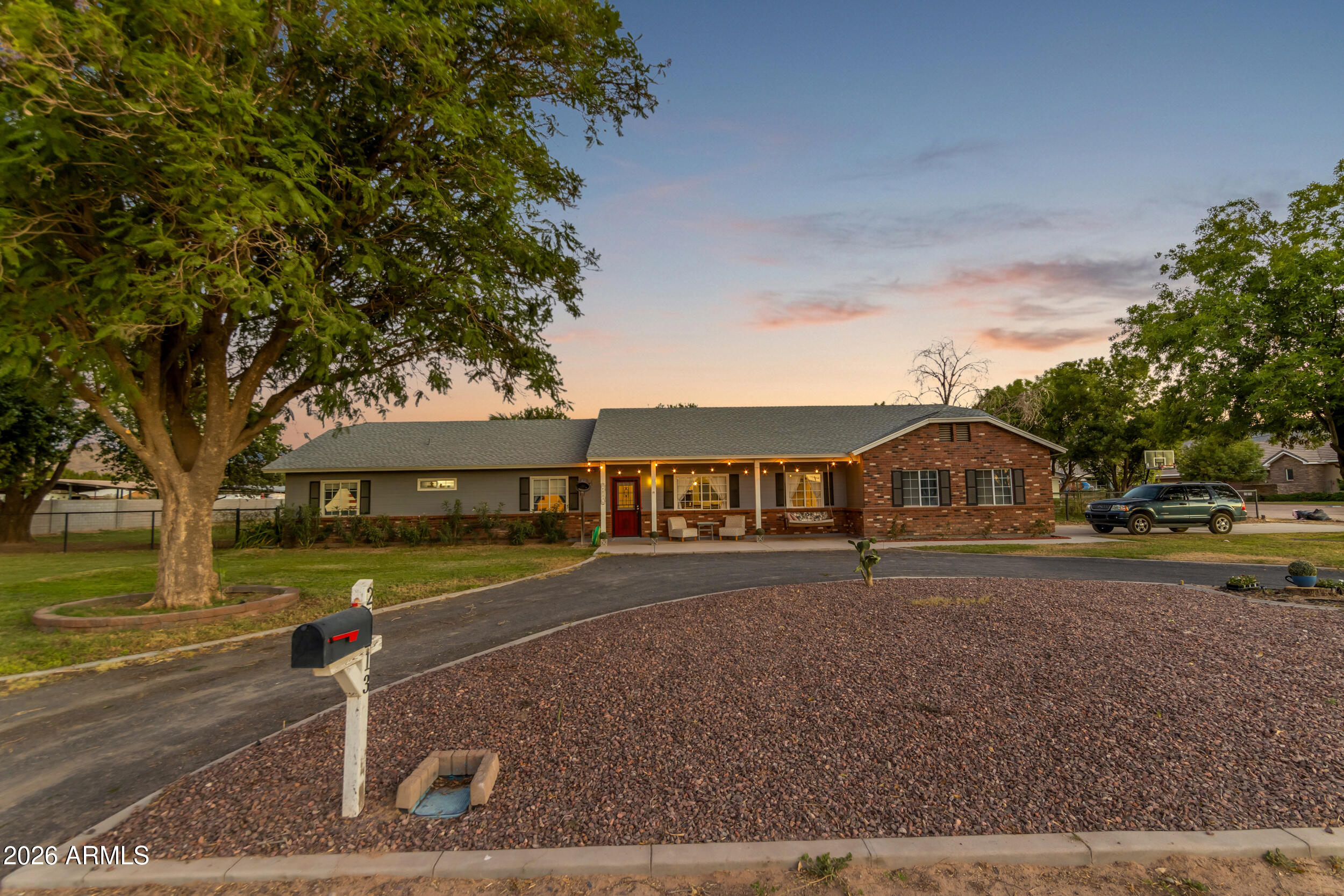 26213 S GRAPEFRUIT Drive, Queen Creek, AZ 85142