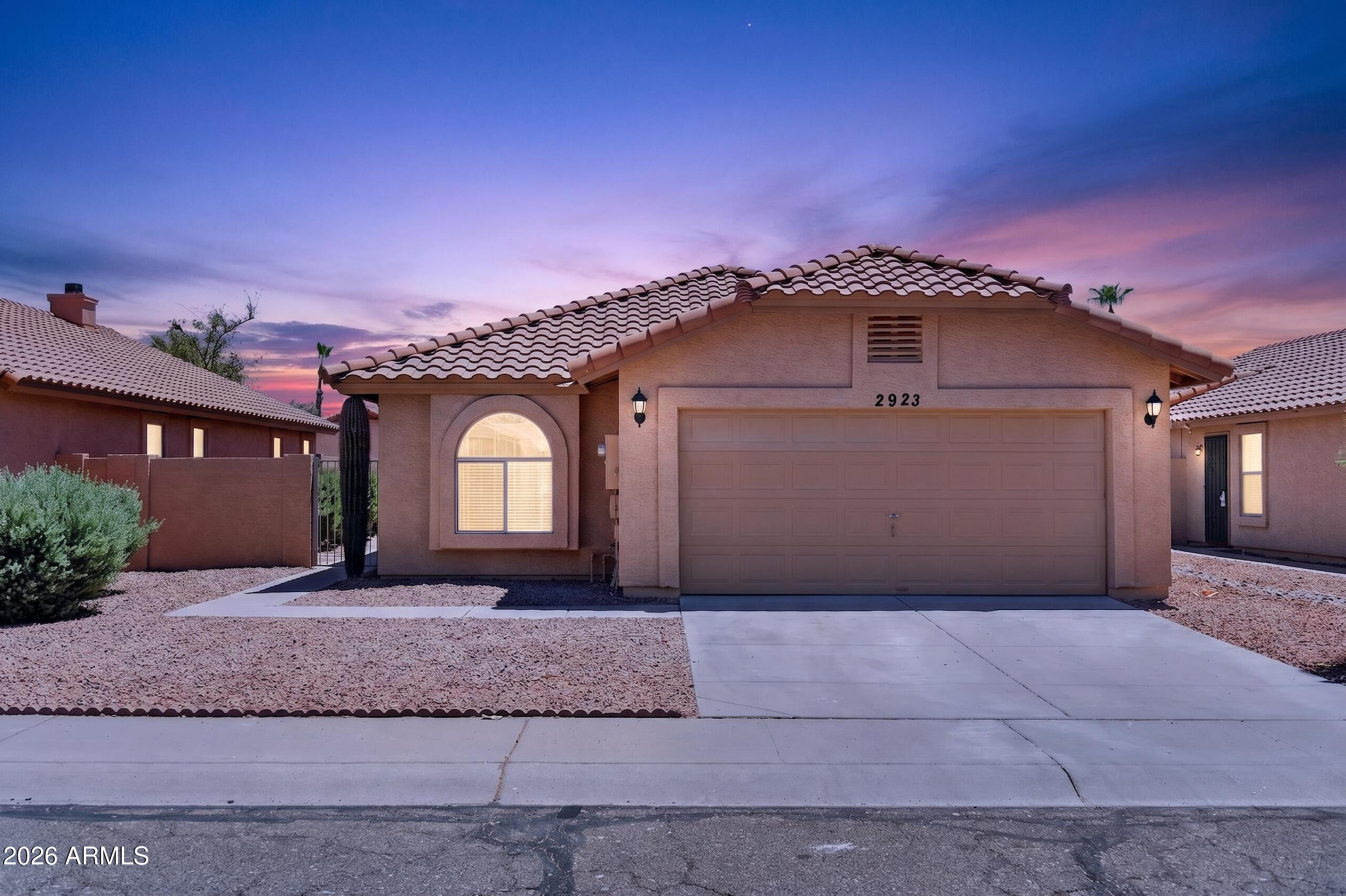 2923 E MUIRWOOD Drive, Phoenix, AZ 85048