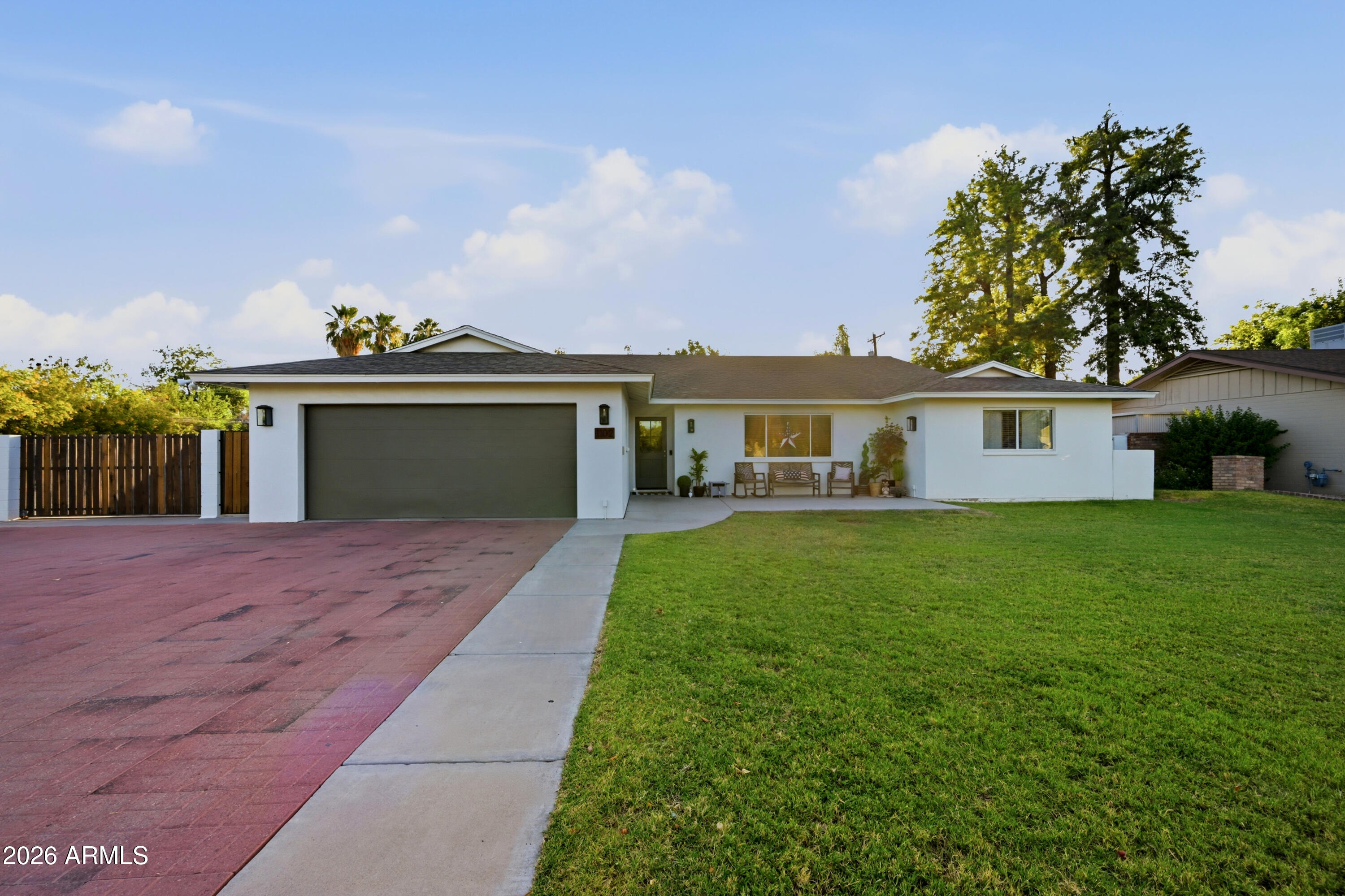 1102 N FOREST, Mesa, AZ 85203
