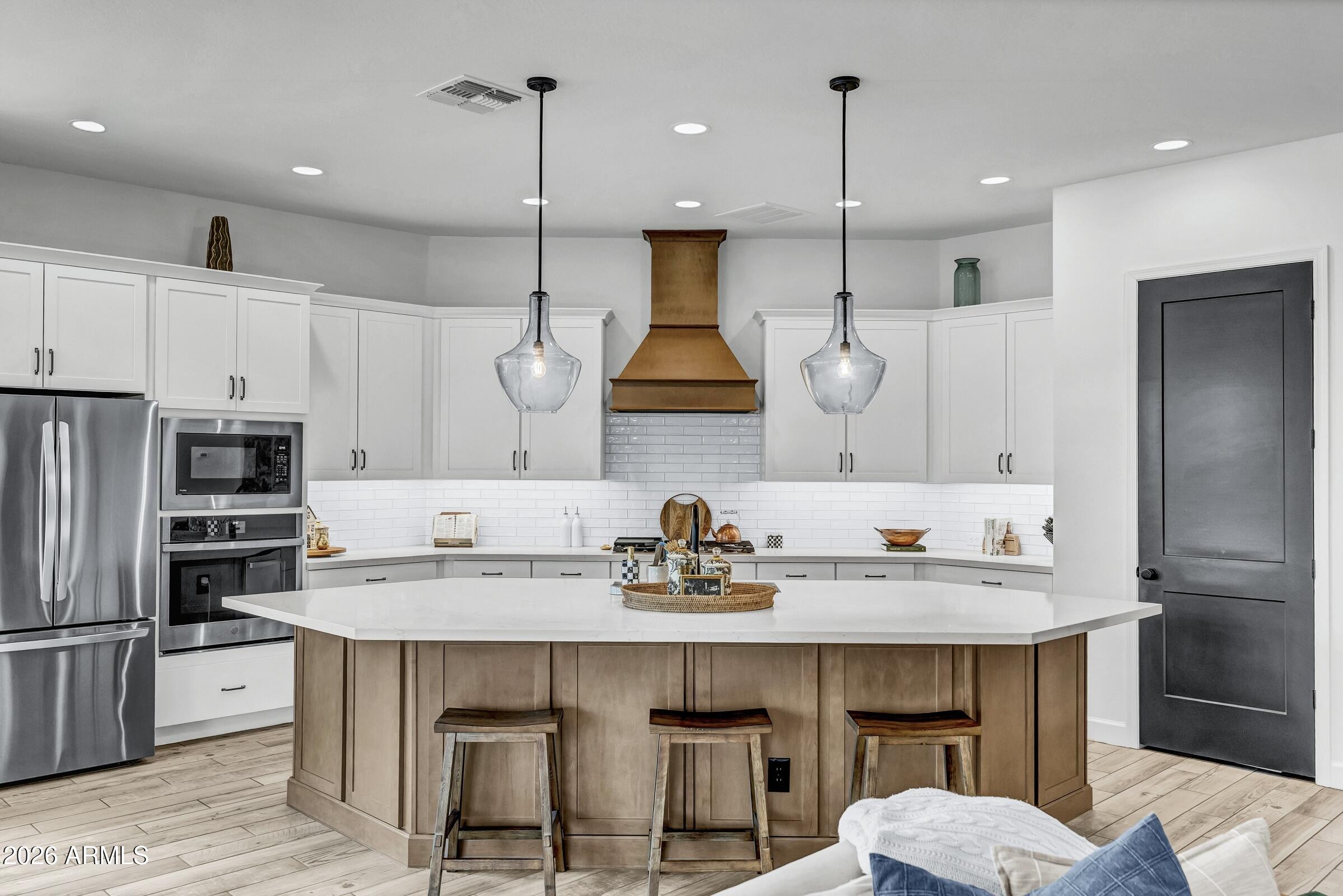 21358 W HILLCREST Boulevard, Buckeye, AZ 85396