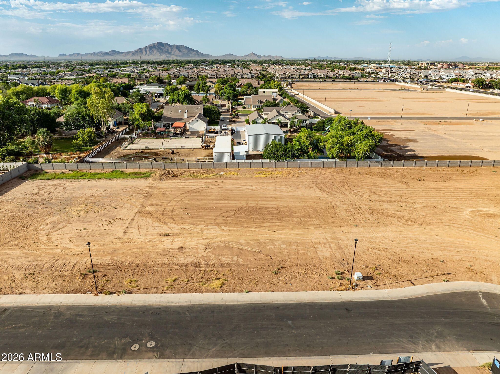 2523 E BLUE SAGE Road 106, Gilbert, AZ 85297