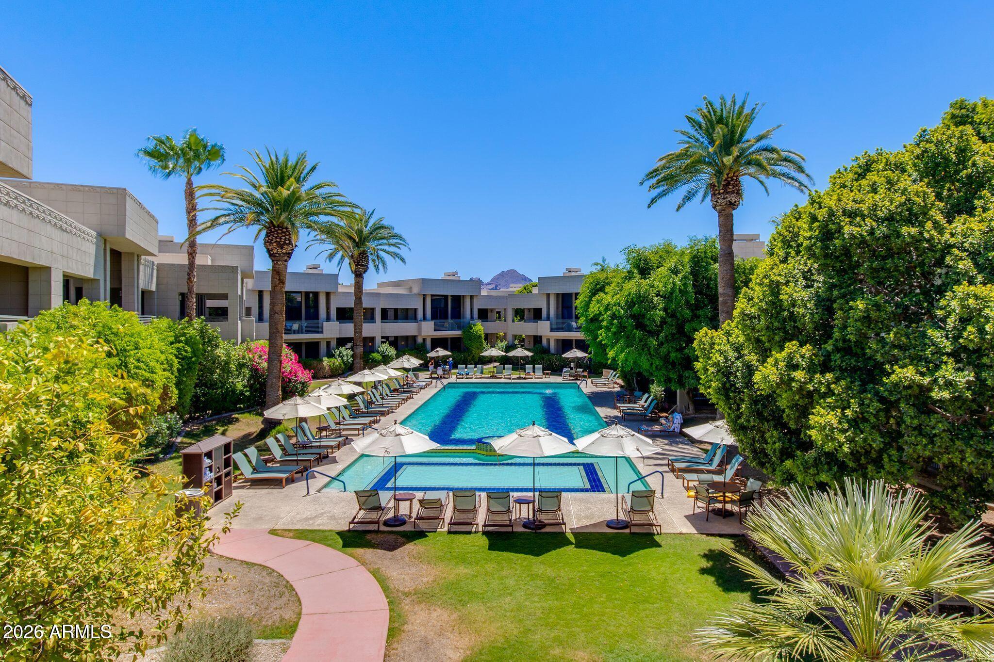 2802 E CAMINO ACEQUIA Drive 2, Phoenix, AZ 85016