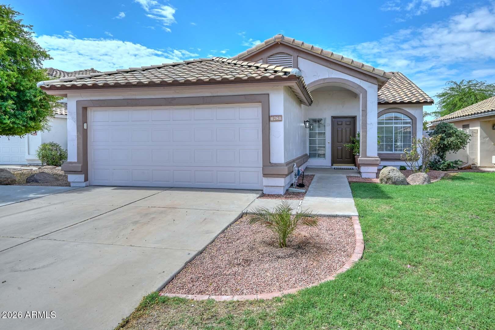 6781 W LOUISE Drive, Glendale, AZ 85310
