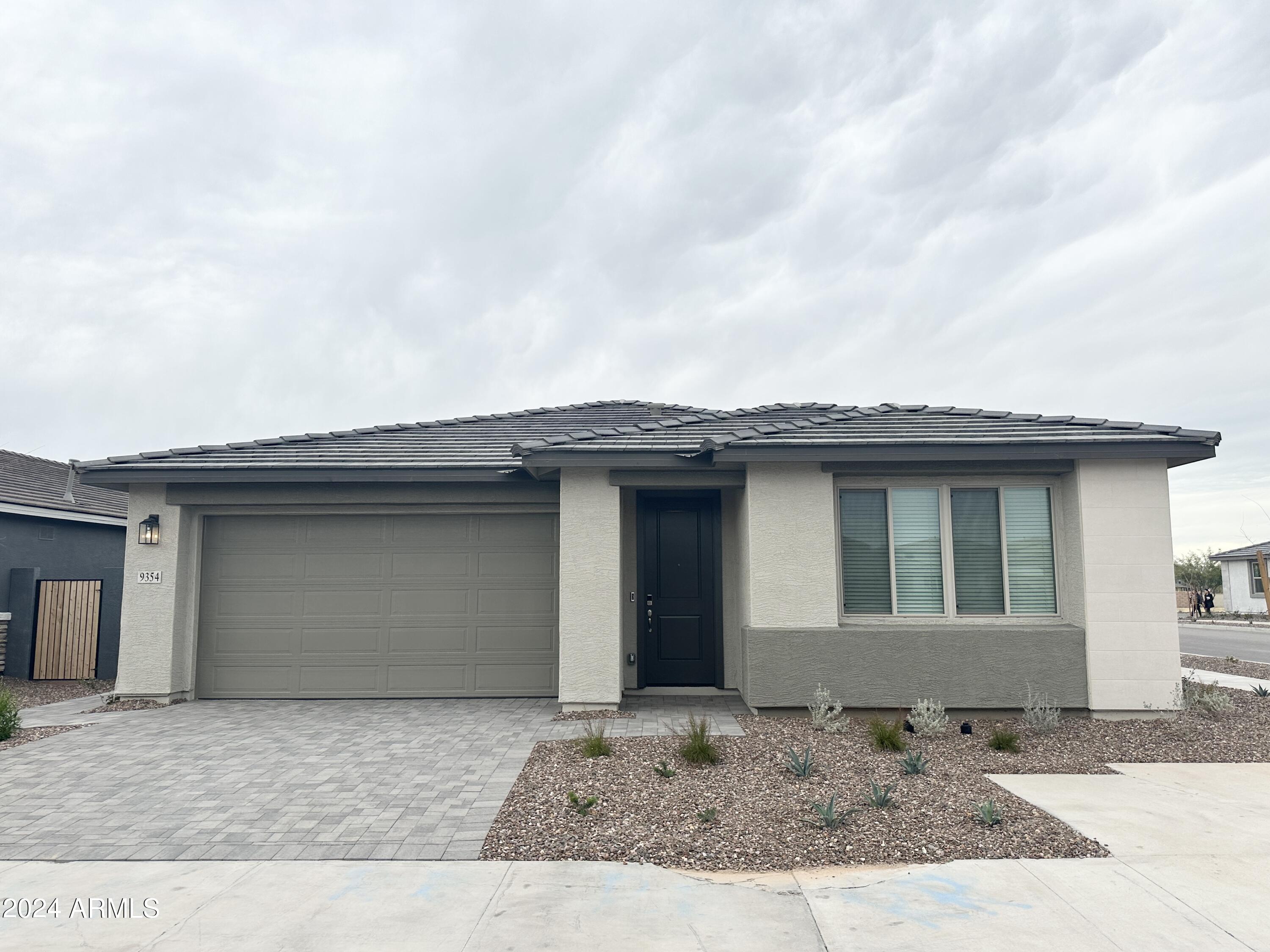 9354 E SPIRAL Avenue, Mesa, AZ 85212