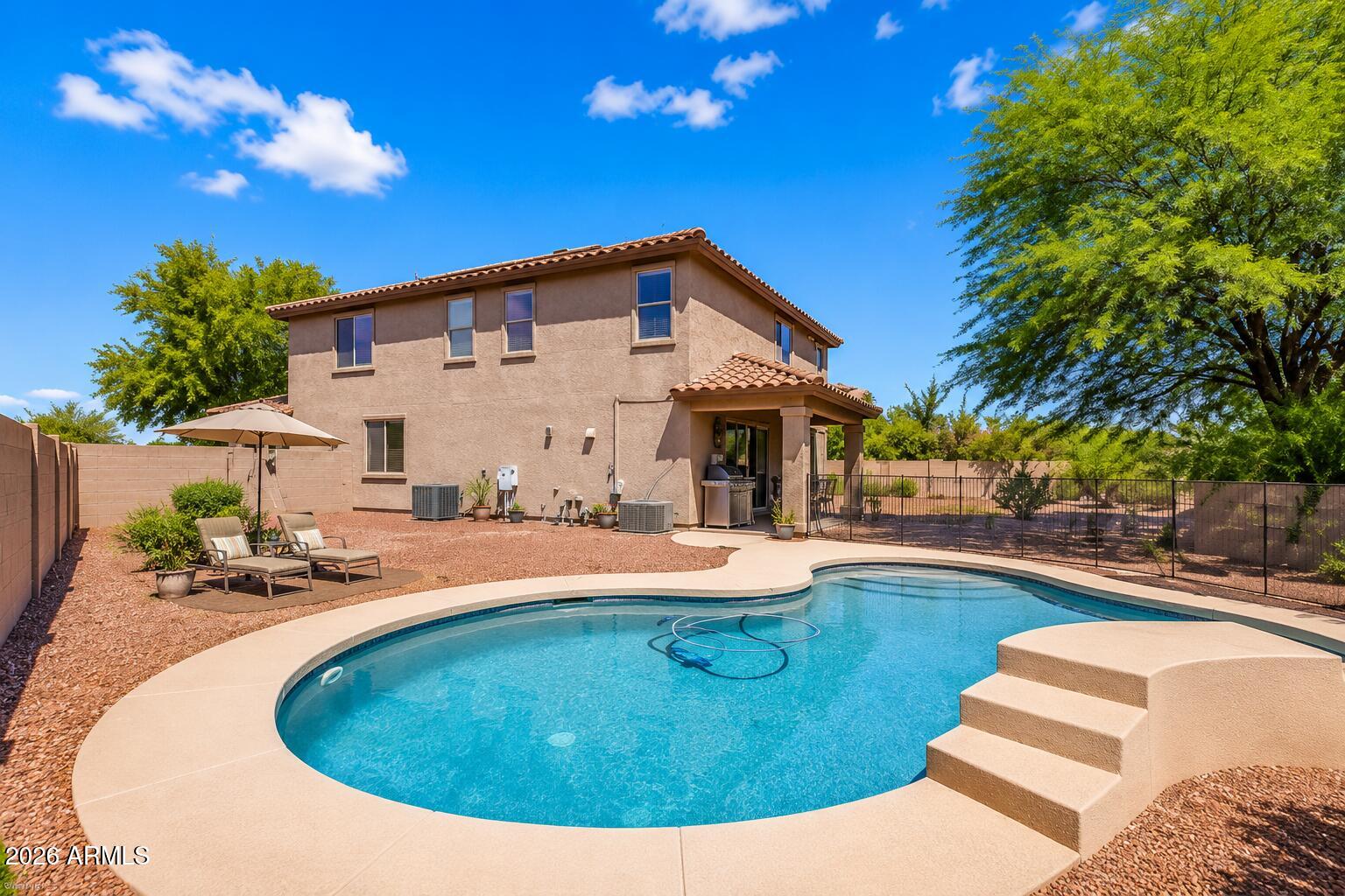 5011 S CARLYLE Drive, Gilbert, AZ 85298