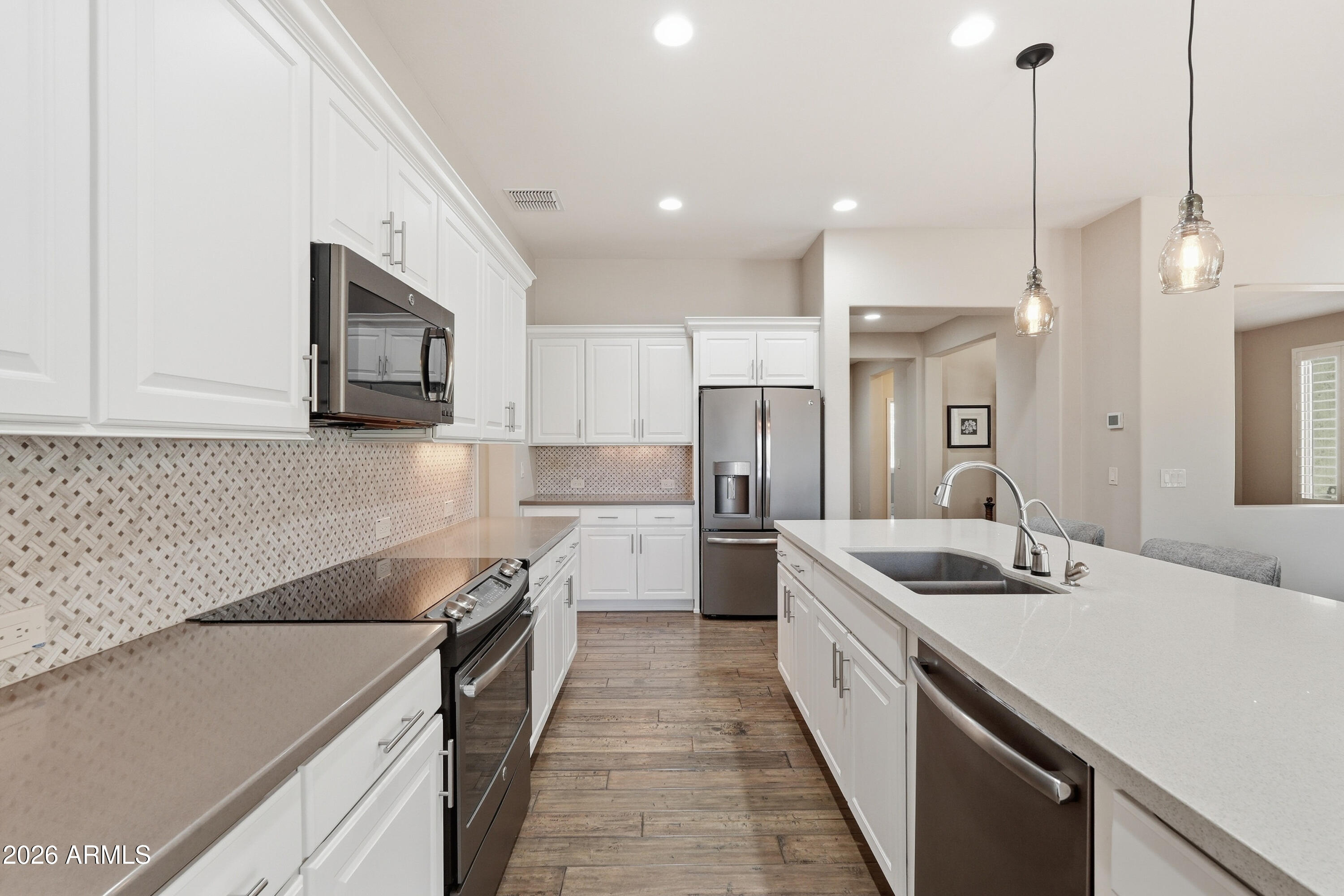 16393 W Amelia Drive, Goodyear, AZ 85395