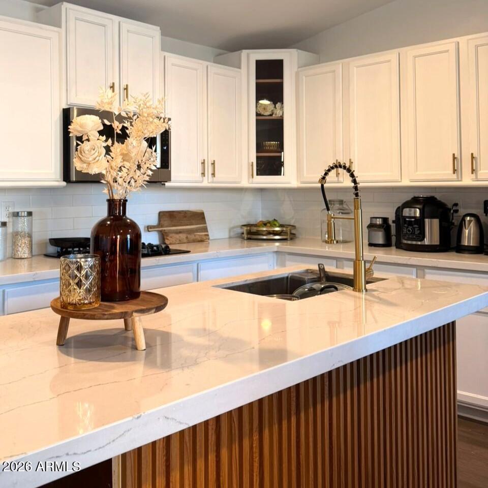 4950 W BETHANY HOME Road 22, Glendale, AZ 85301