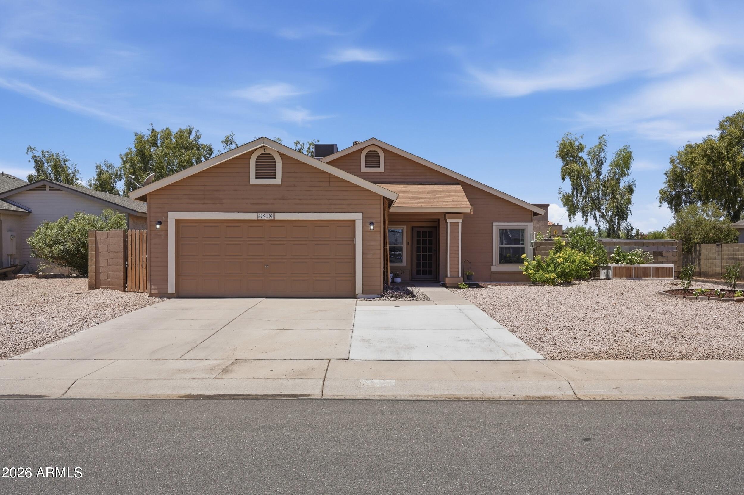 2910 N VILLAS Lane, Chandler, AZ 85224
