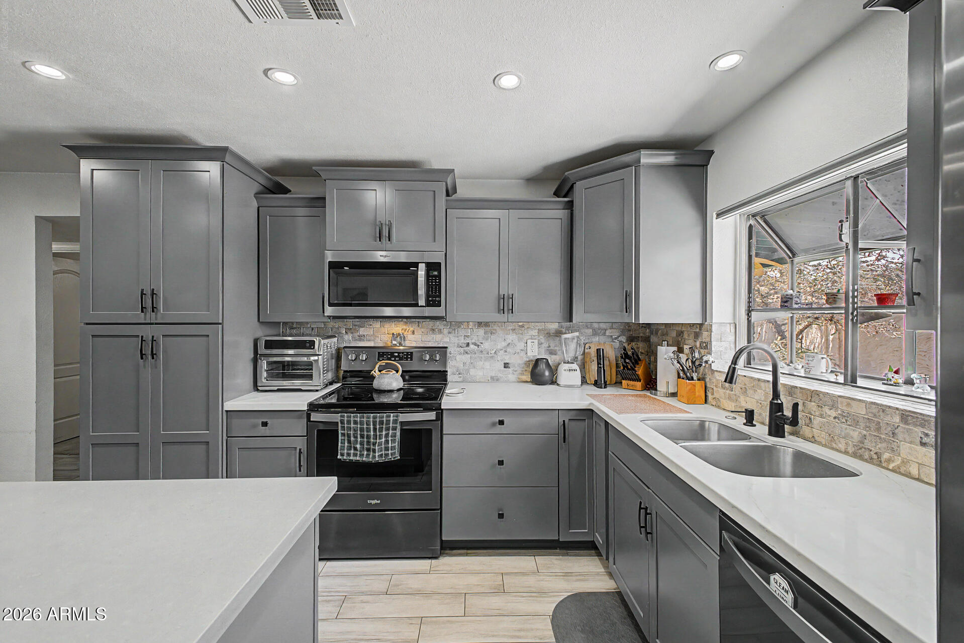 639 W STRAHAN Drive, Tempe, AZ 85283