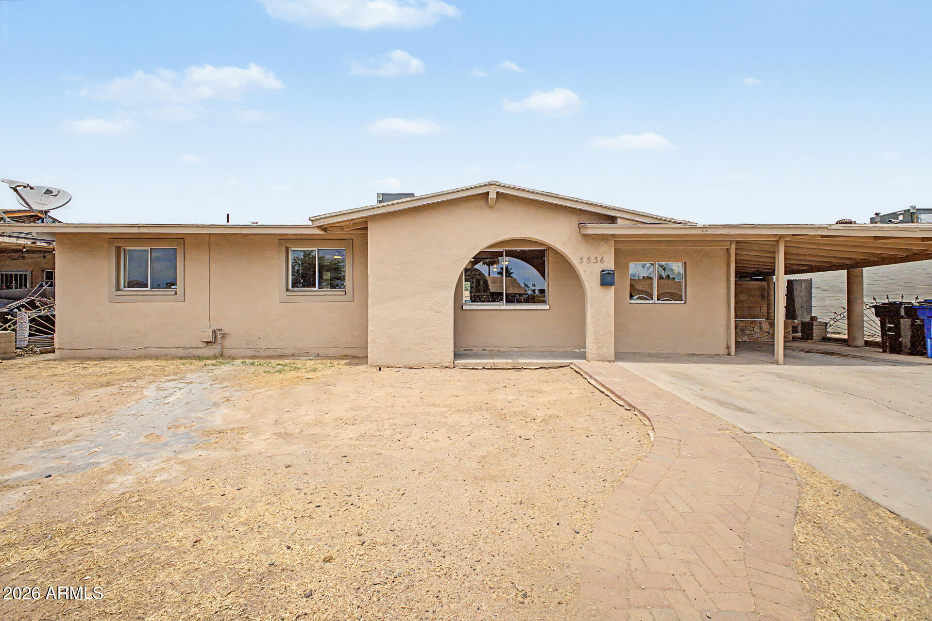 5536 W LA REATA Avenue, Phoenix, AZ 85035