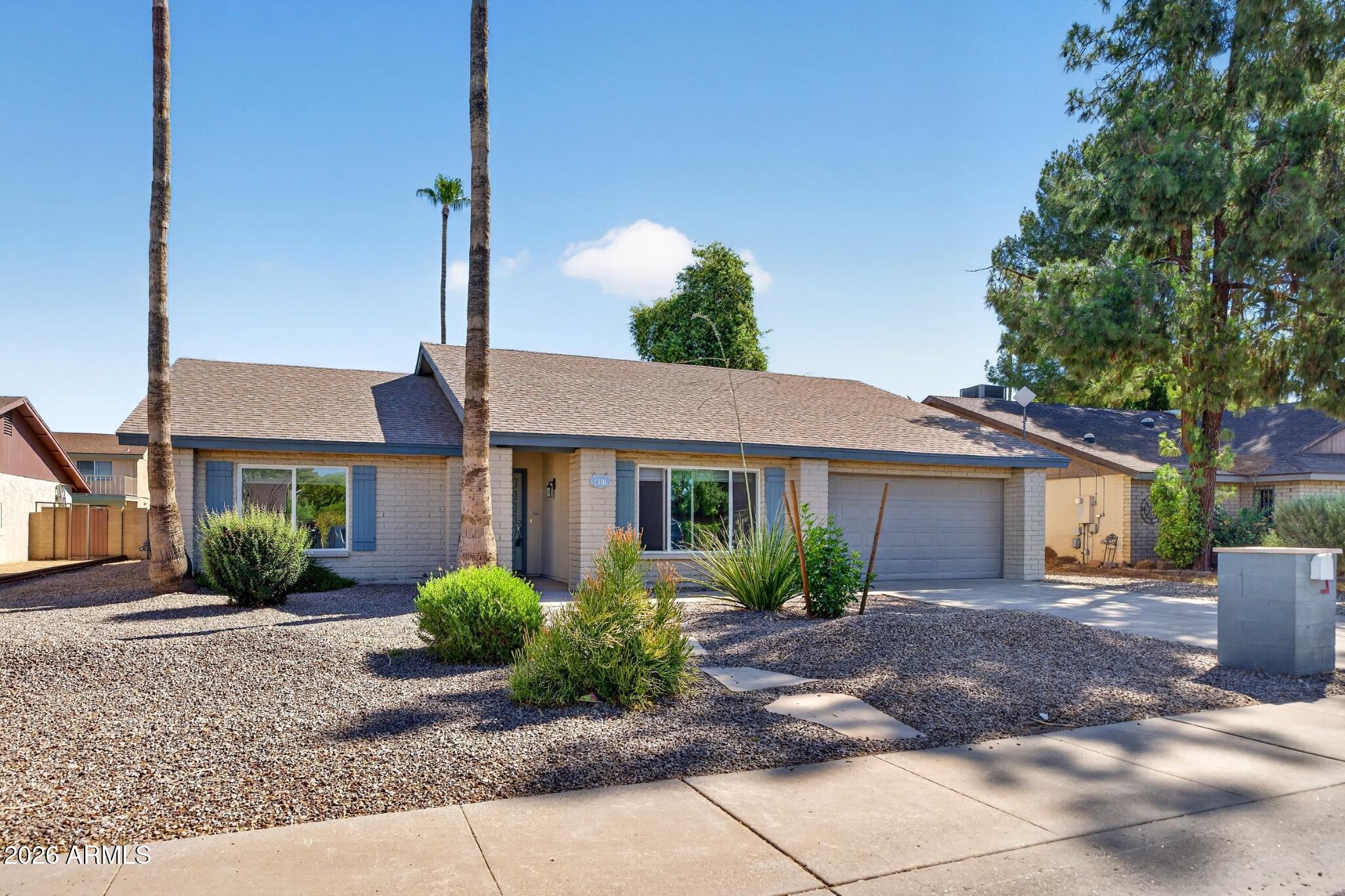 1316 E WOODMAN Drive, Tempe, AZ 85283
