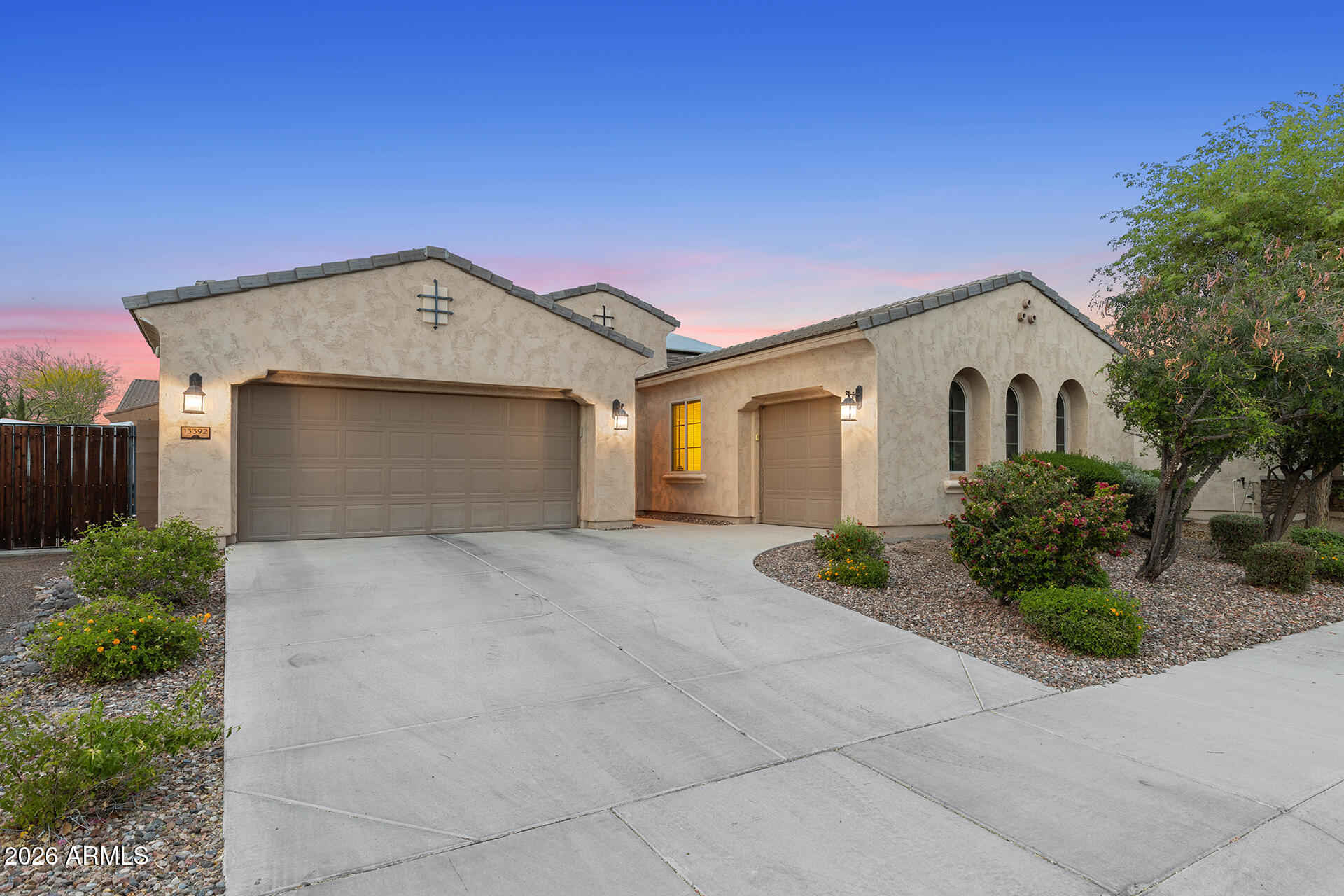 13392 W CREOSOTE Drive, Peoria, AZ 85383