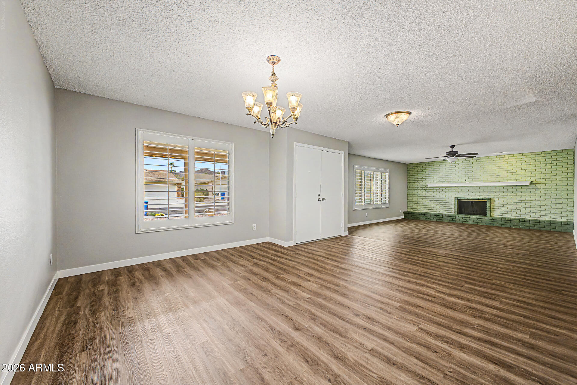 11409 S SHOSHONI Drive, Phoenix, AZ 85044