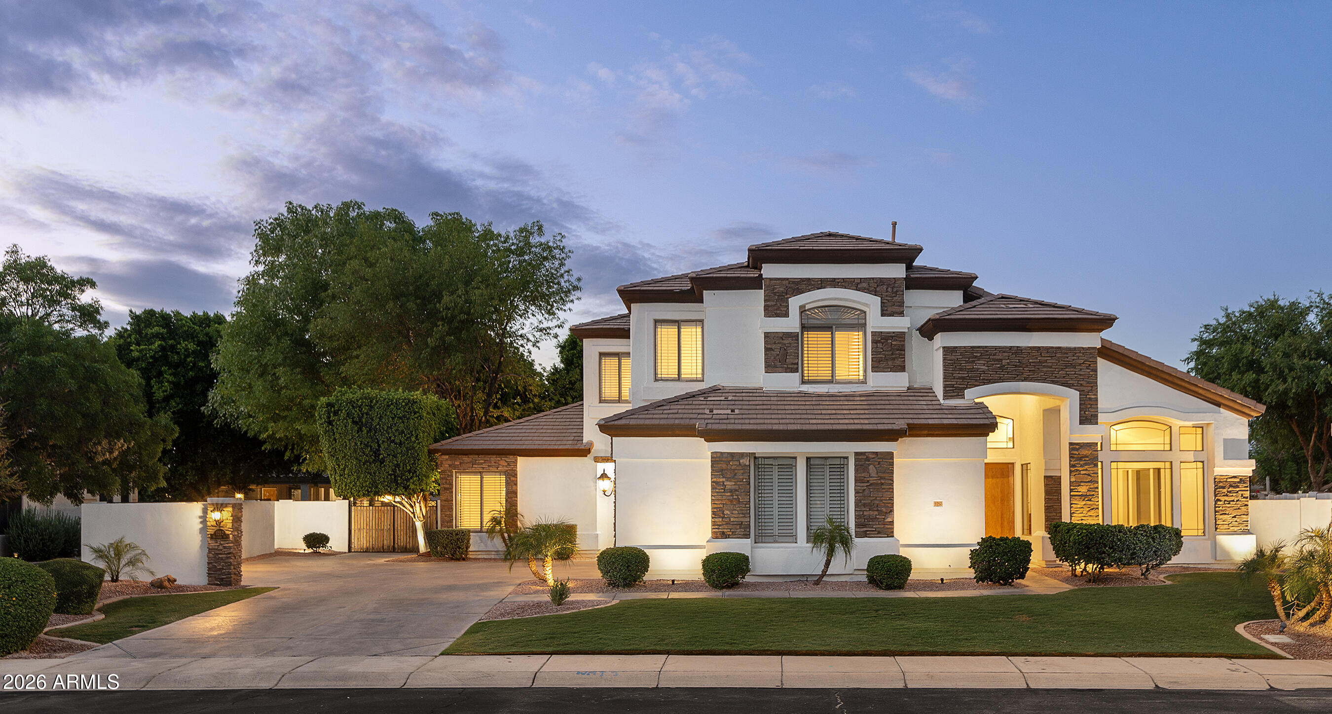 1252 E SHAMROCK Street, Gilbert, AZ 85295